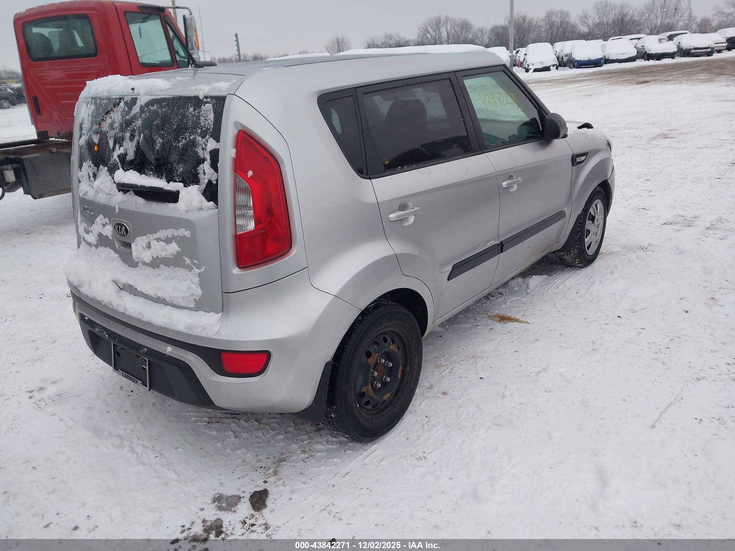 2013 Kia Soul   Silver vin: KNDJT2A50D7571292
