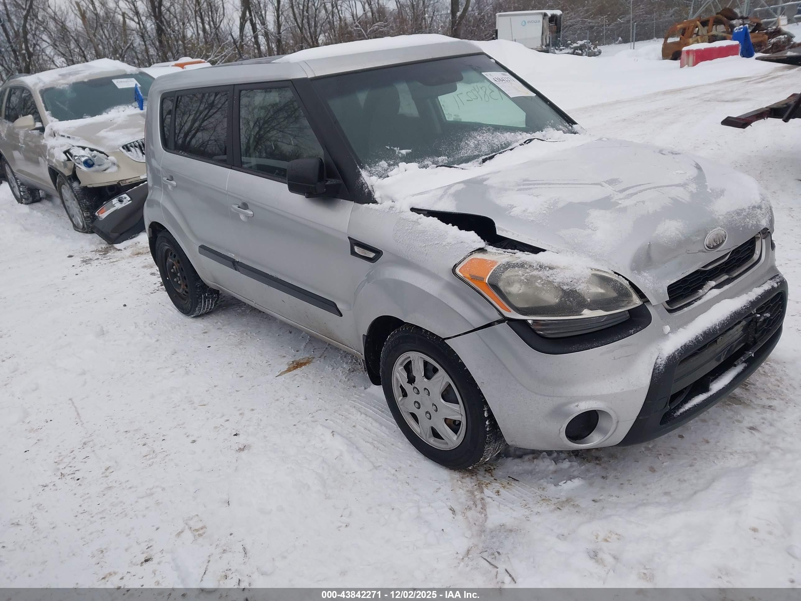 2013 Kia Soul   Silver vin: KNDJT2A50D7571292