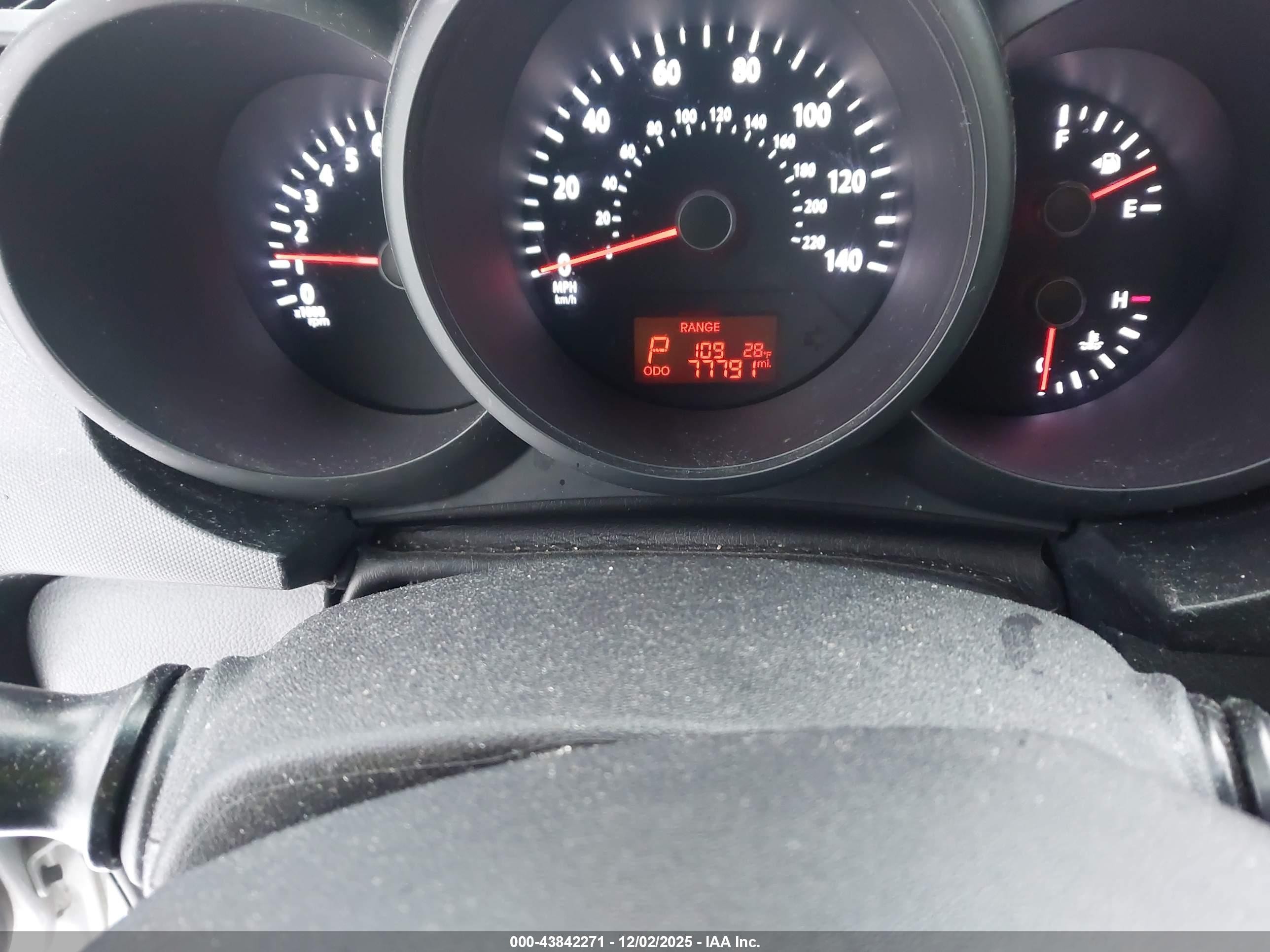 2013 Kia Soul   Silver vin: KNDJT2A50D7571292