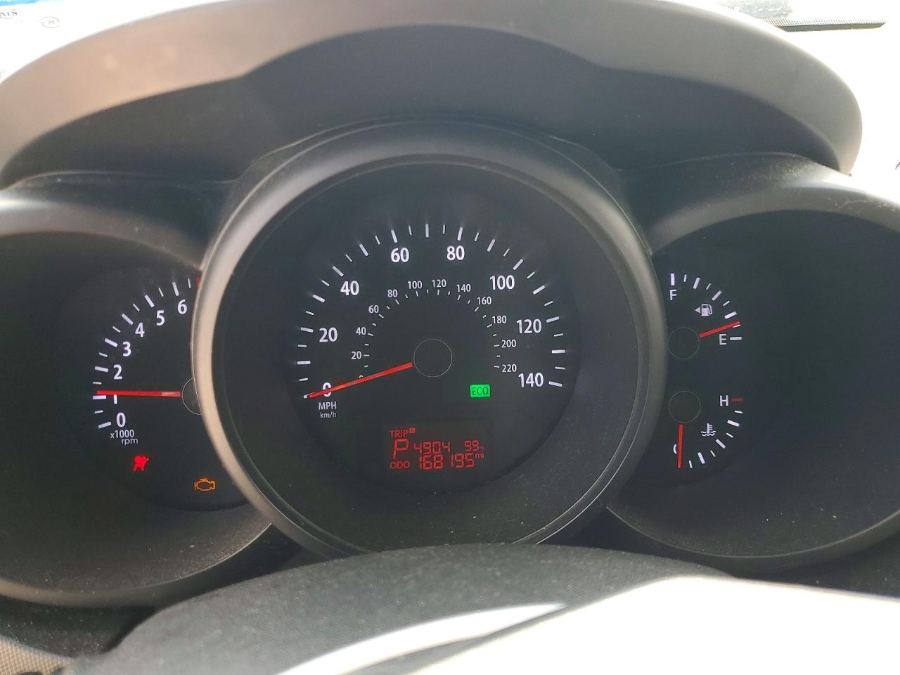 2013 Kia Soul Base White vin: KNDJT2A50D7577464