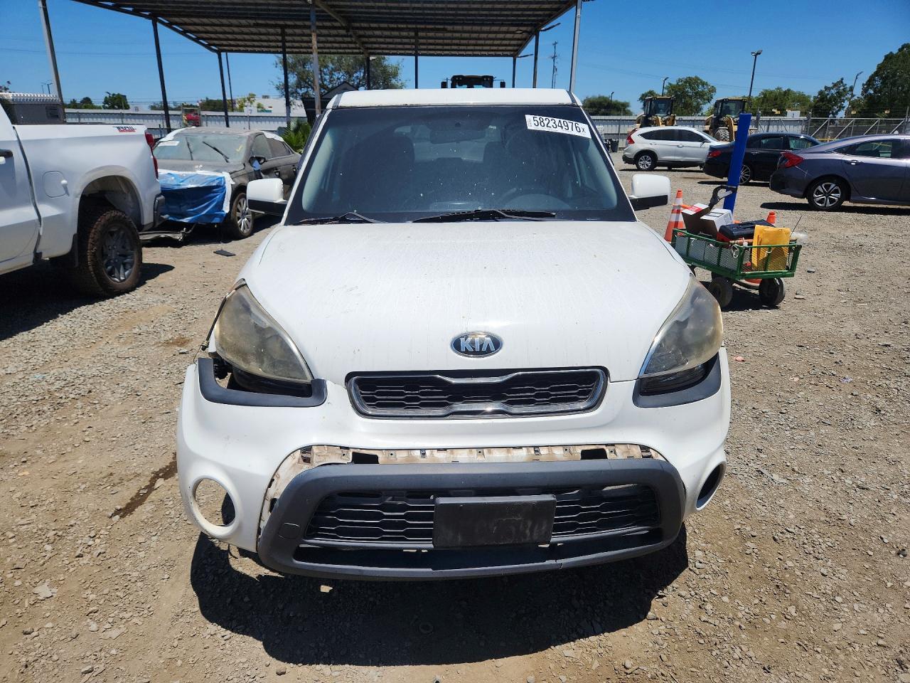 2013 Kia Soul Base Белый vin: KNDJT2A50D7577514