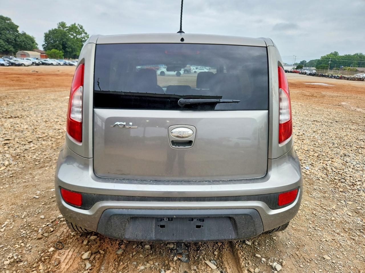 2013 Kia Soul Base Gray vin: KNDJT2A50D7595608