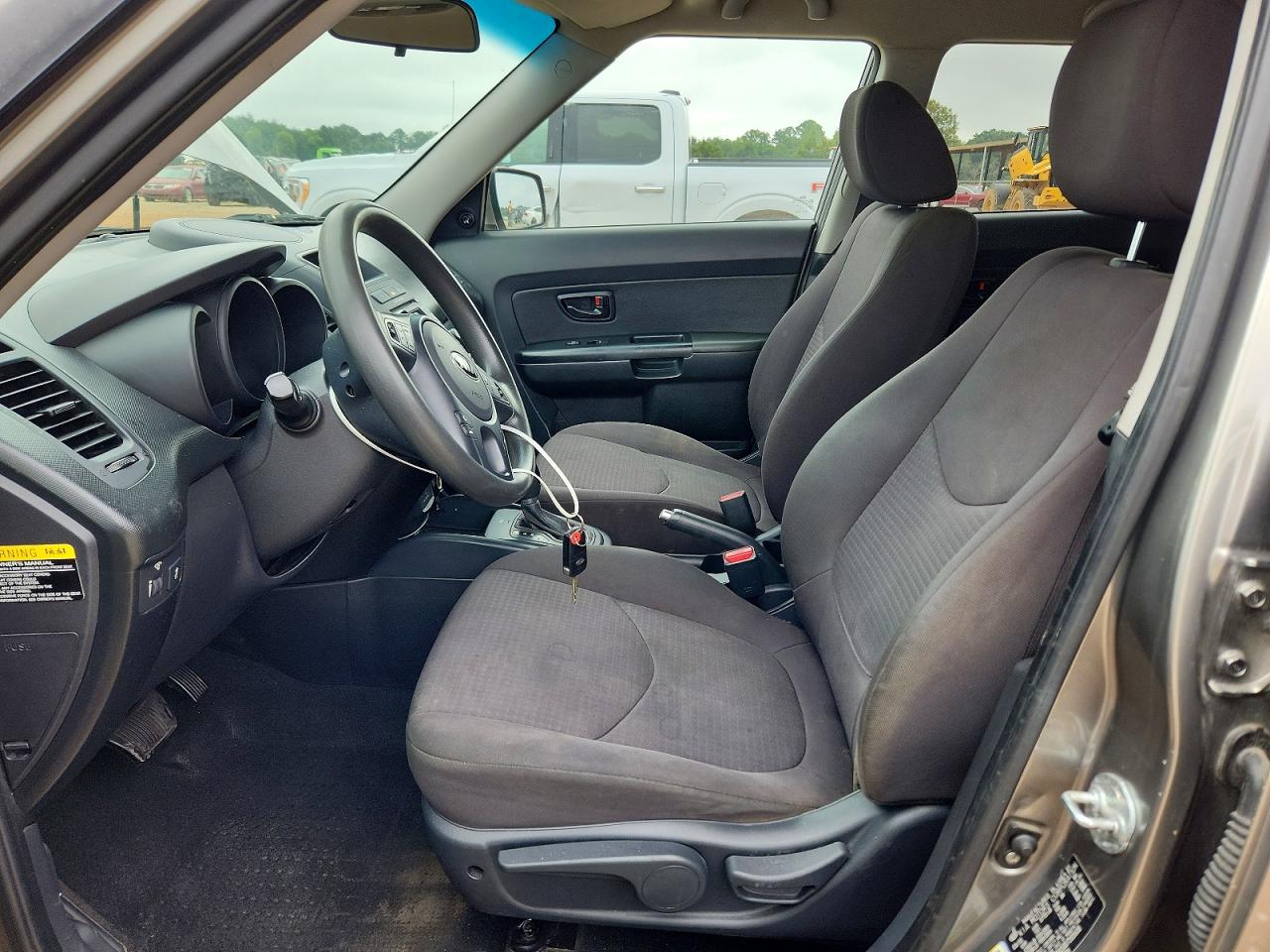2013 Kia Soul Base Gray vin: KNDJT2A50D7595608