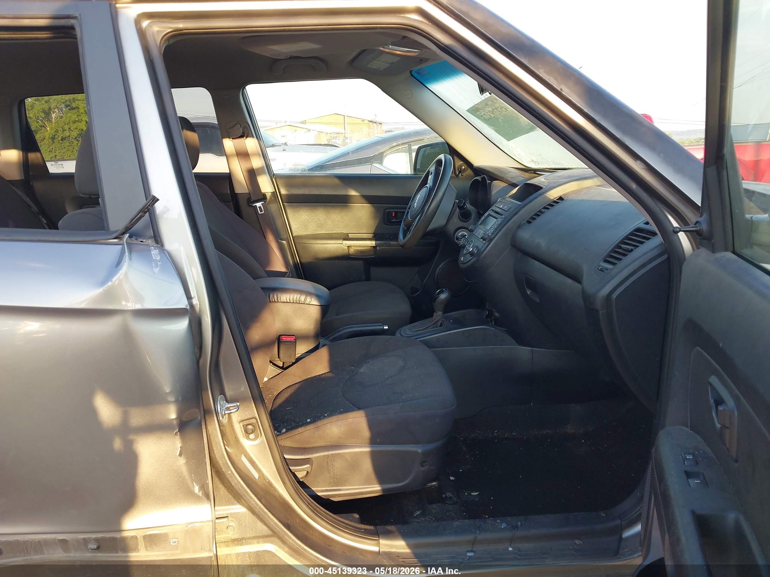 2013 Kia Soul   Серый vin: KNDJT2A50D7628462