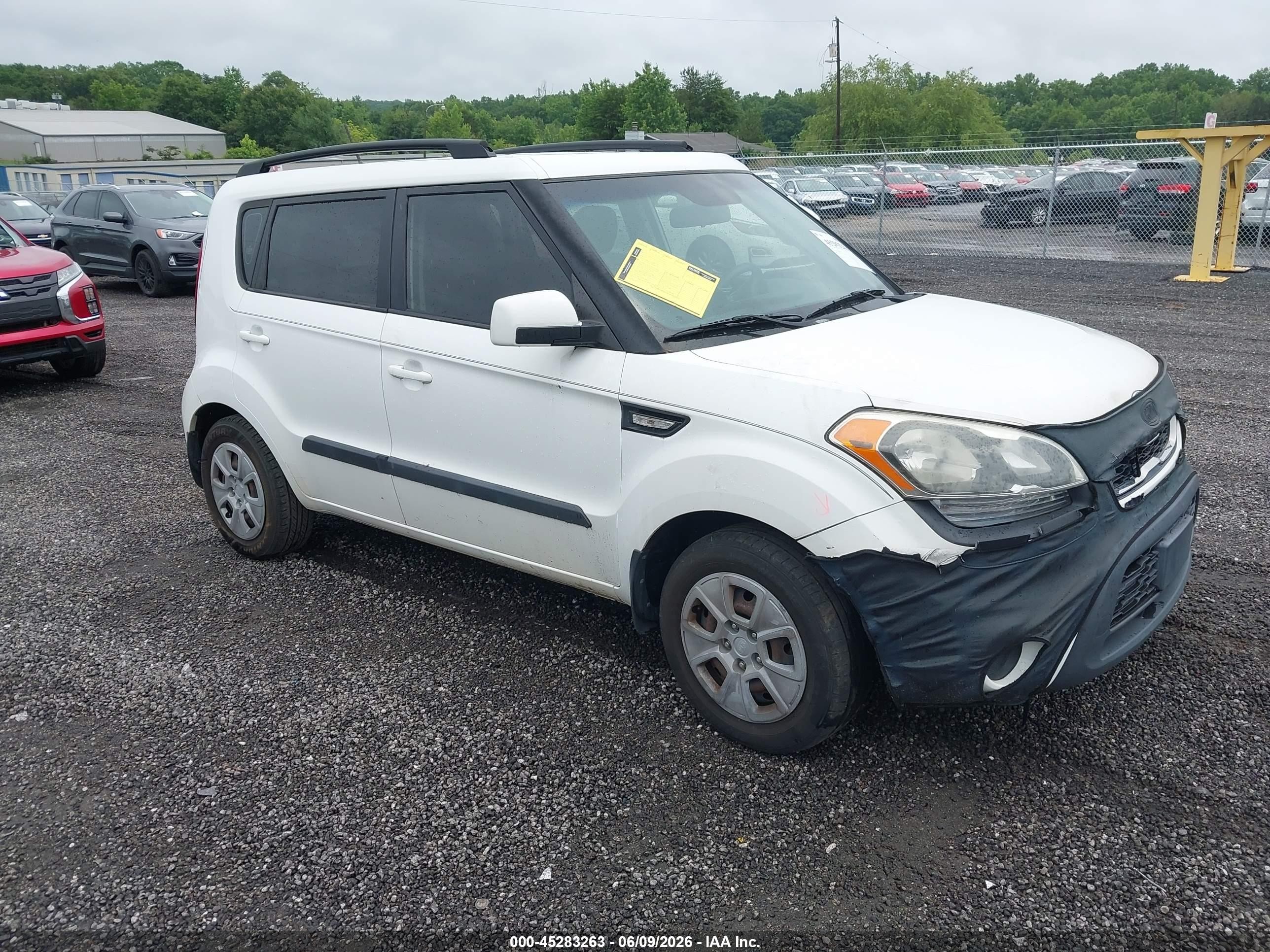 2013 Kia Soul   Белый vin: KNDJT2A50D7763411