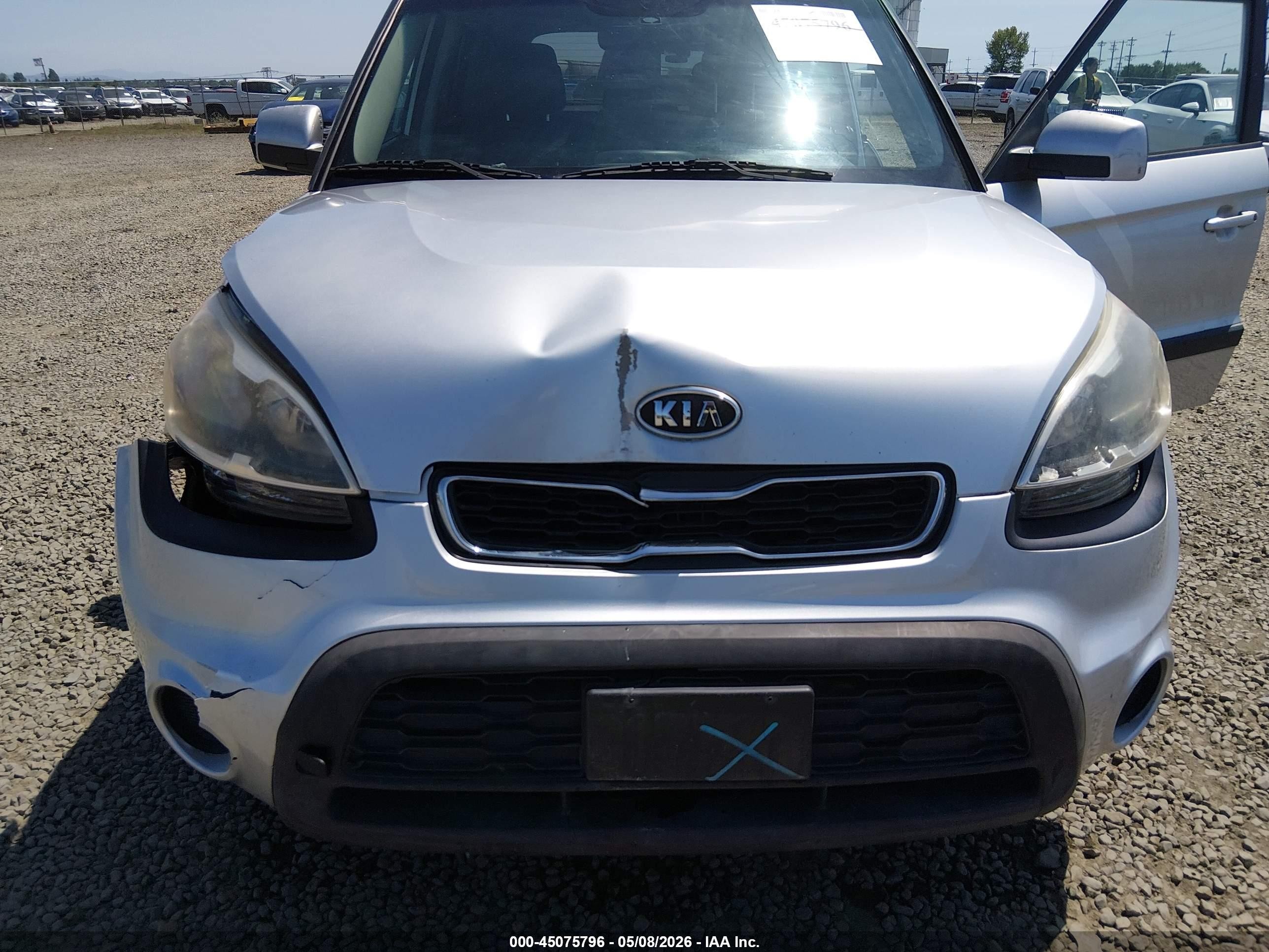 2012 Kia Soul Серебряный vin: KNDJT2A51C7462242