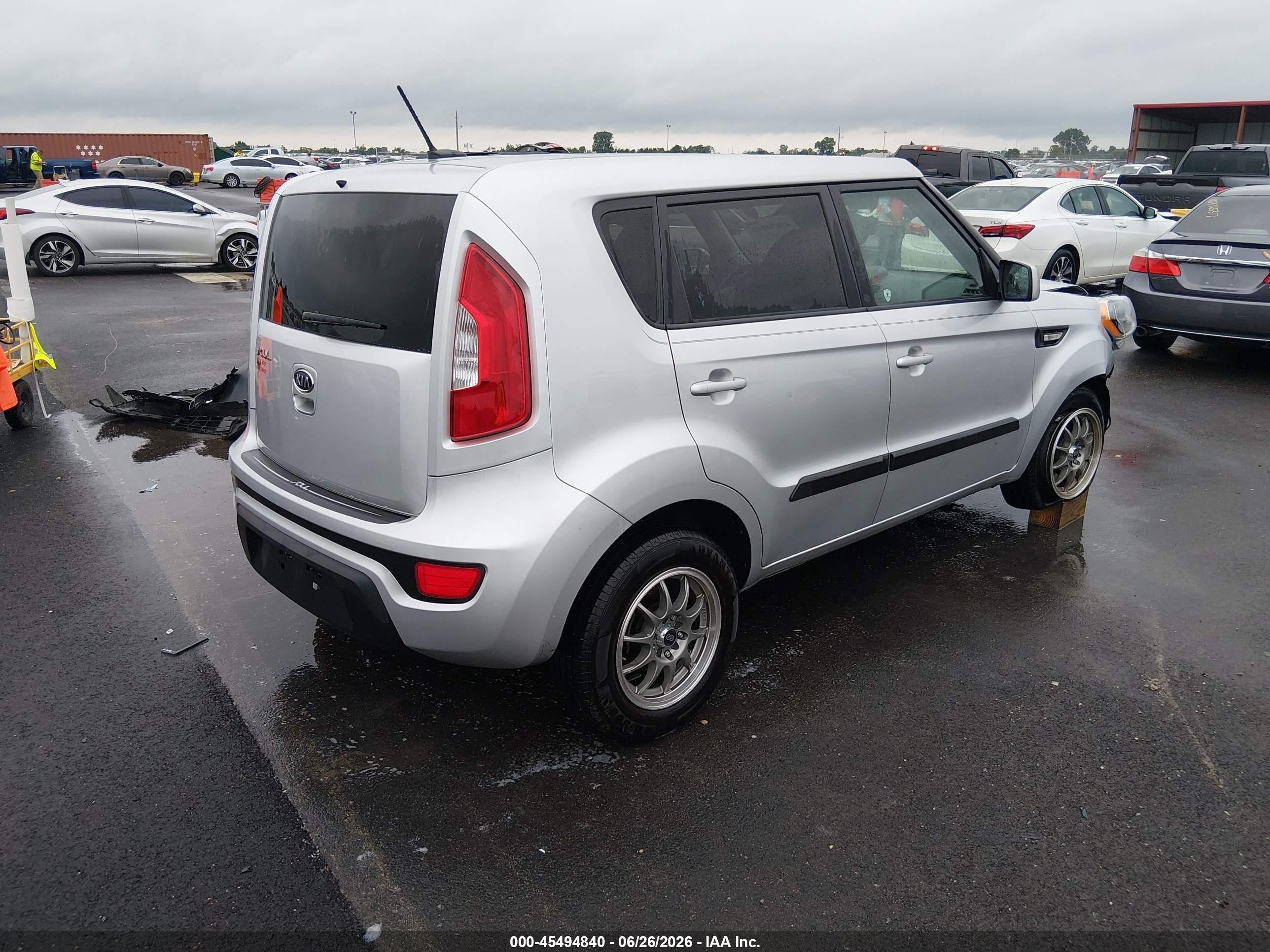 2012 Kia Soul Silver vin: KNDJT2A51C7462855