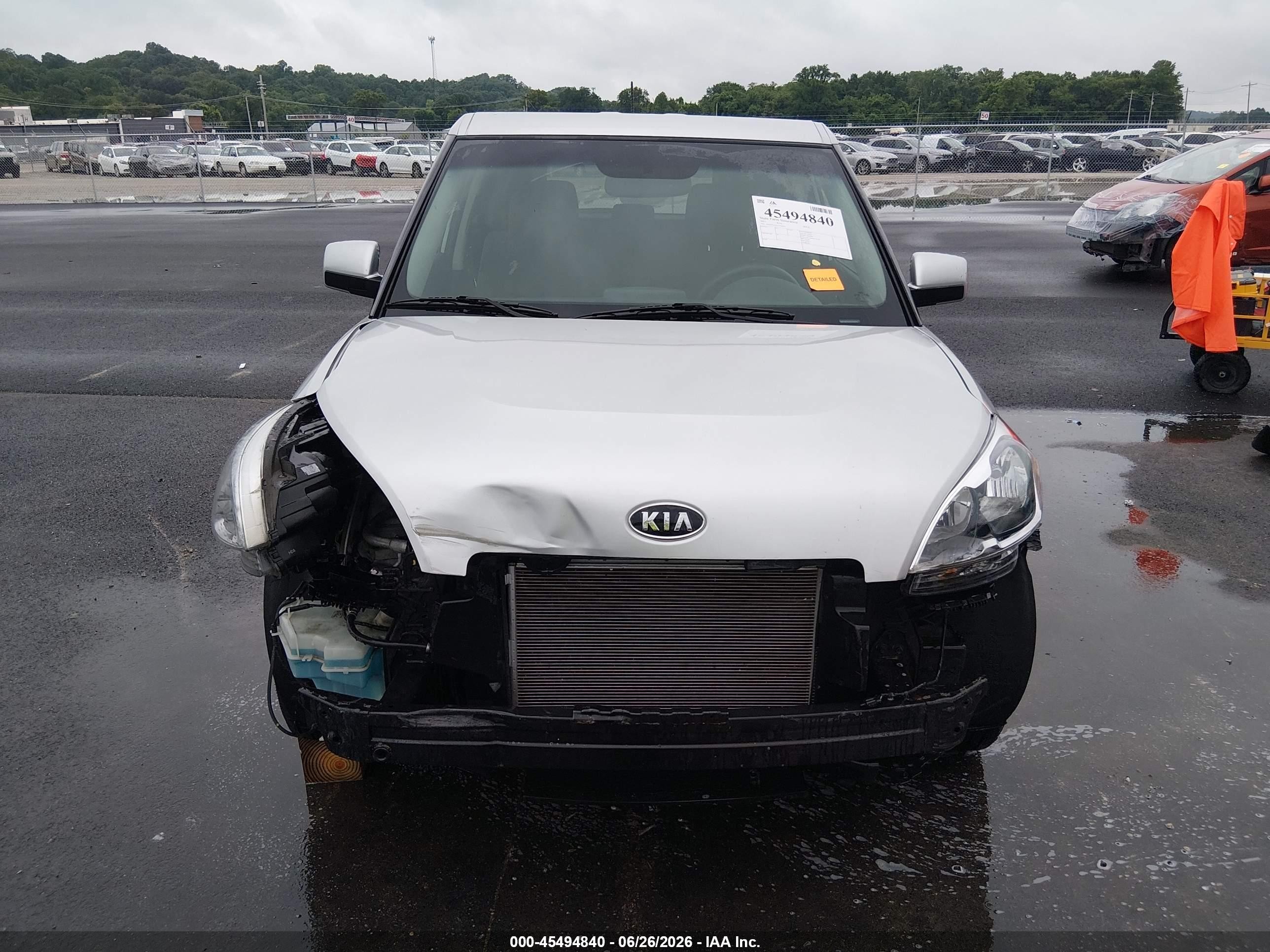 2012 Kia Soul Silver vin: KNDJT2A51C7462855