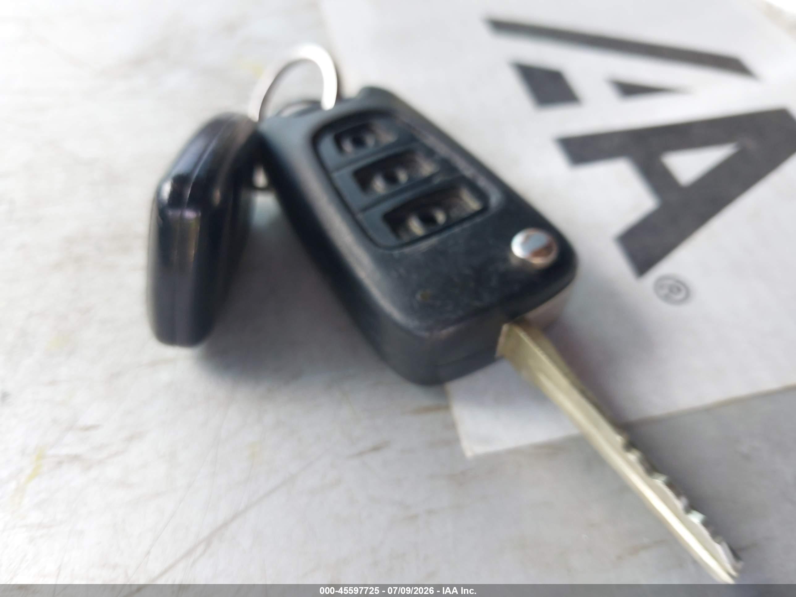 2012 Kia Soul   Cream vin: KNDJT2A51C7464220