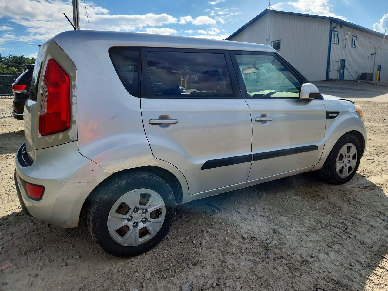 2012 Kia Soul Base Серебряный vin: KNDJT2A51C7464394