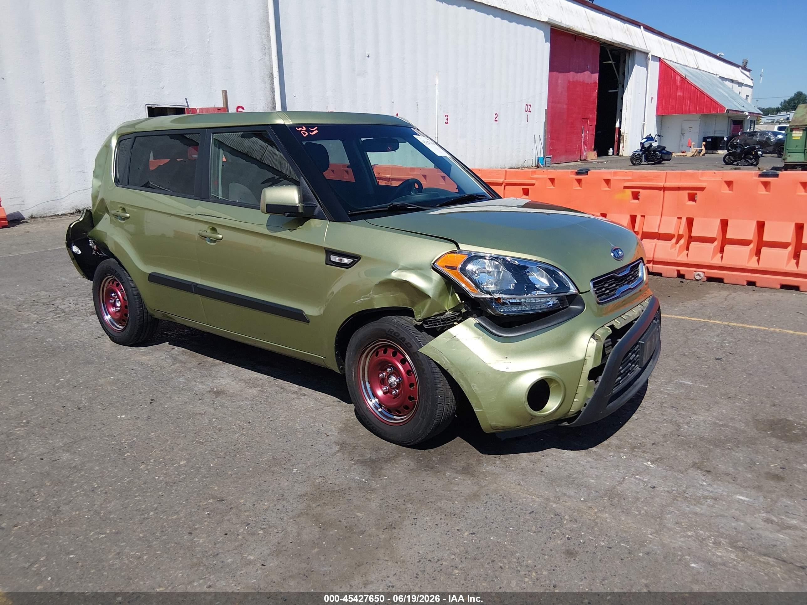 2012 Kia Soul   Green vin: KNDJT2A51C7466582