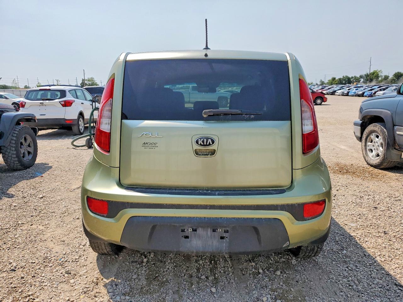2013 Kia Soul Base Green vin: KNDJT2A51D7483268