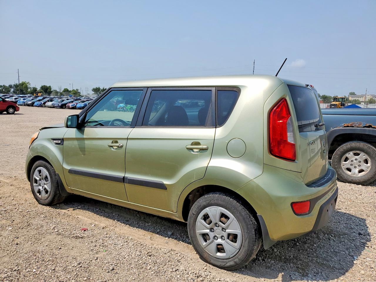 2013 Kia Soul Base Green vin: KNDJT2A51D7483268