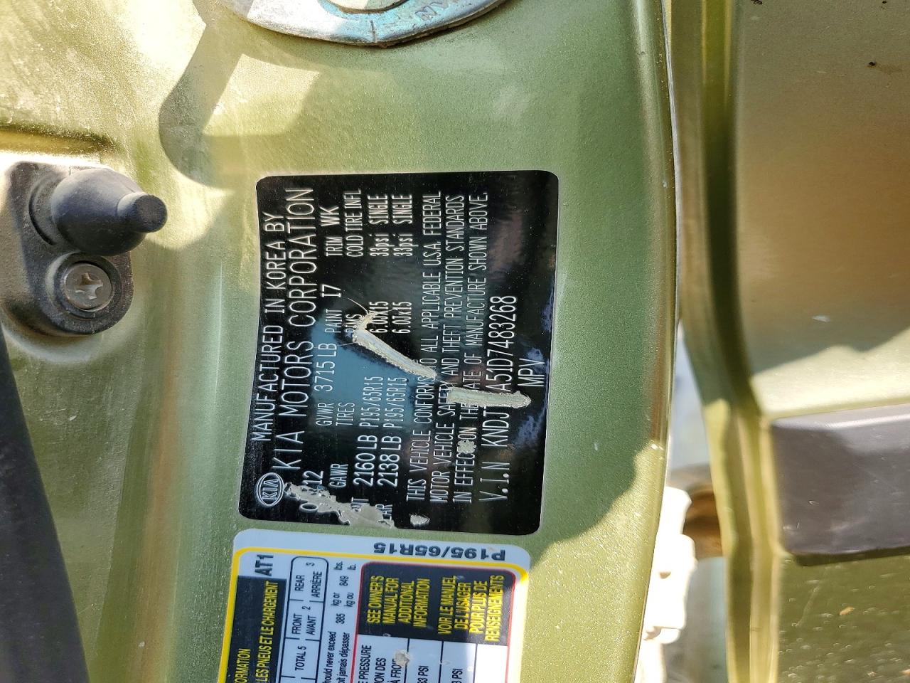 2013 Kia Soul Base Green vin: KNDJT2A51D7483268