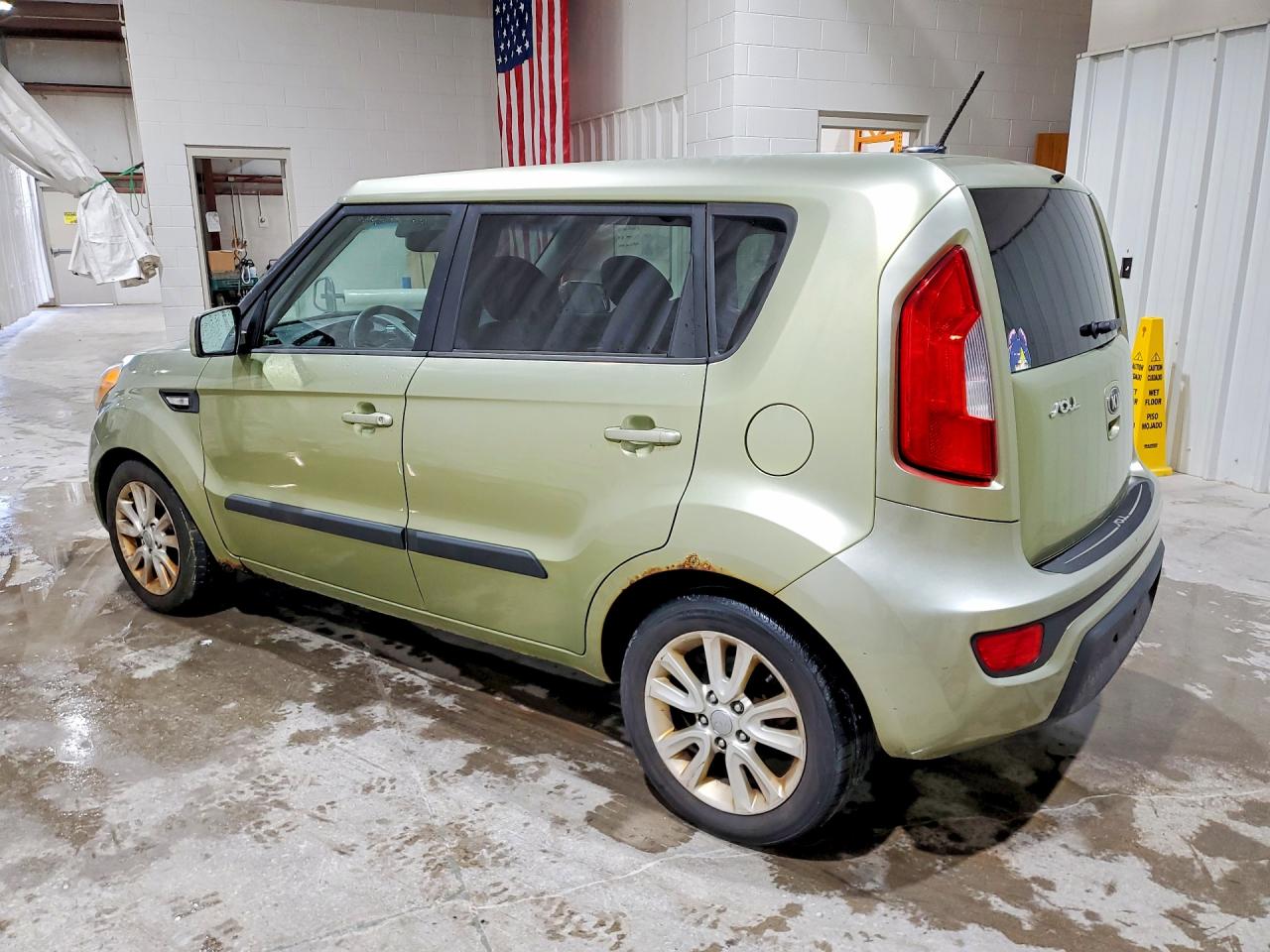 2013 Kia Soul Base Green vin: KNDJT2A51D7607281