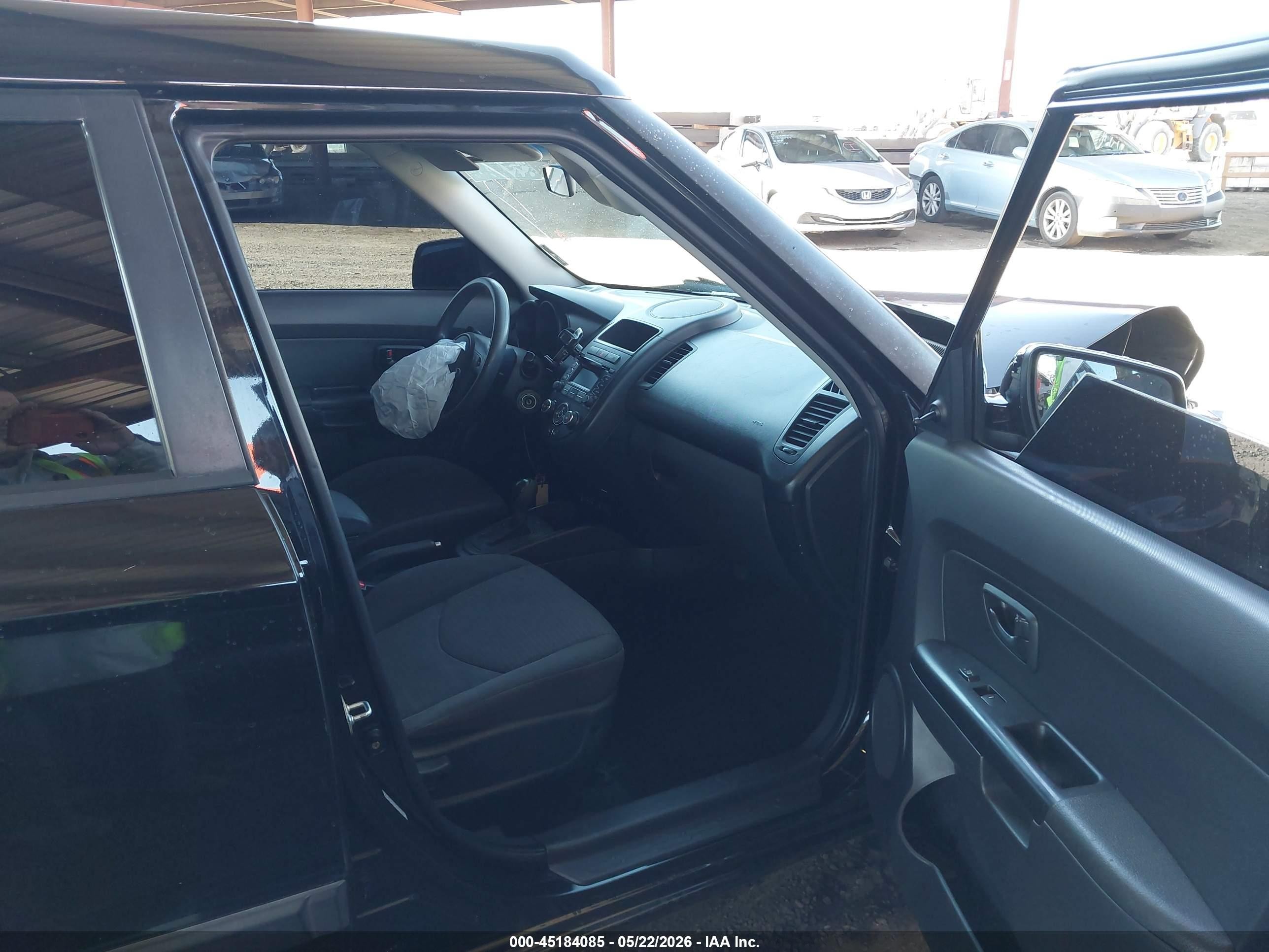 2013 Kia Soul   Black vin: KNDJT2A51D7612268