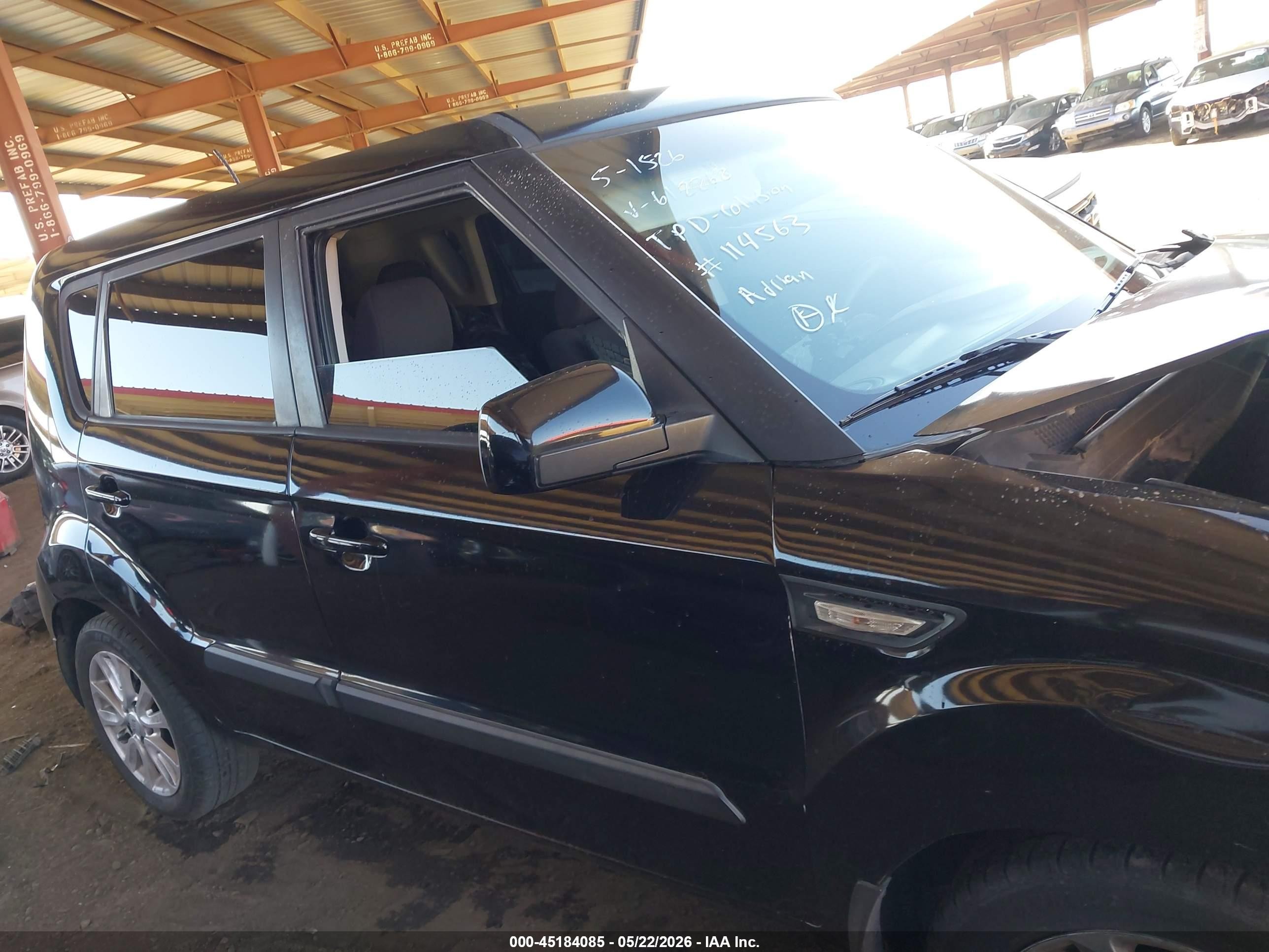 2013 Kia Soul   Black vin: KNDJT2A51D7612268