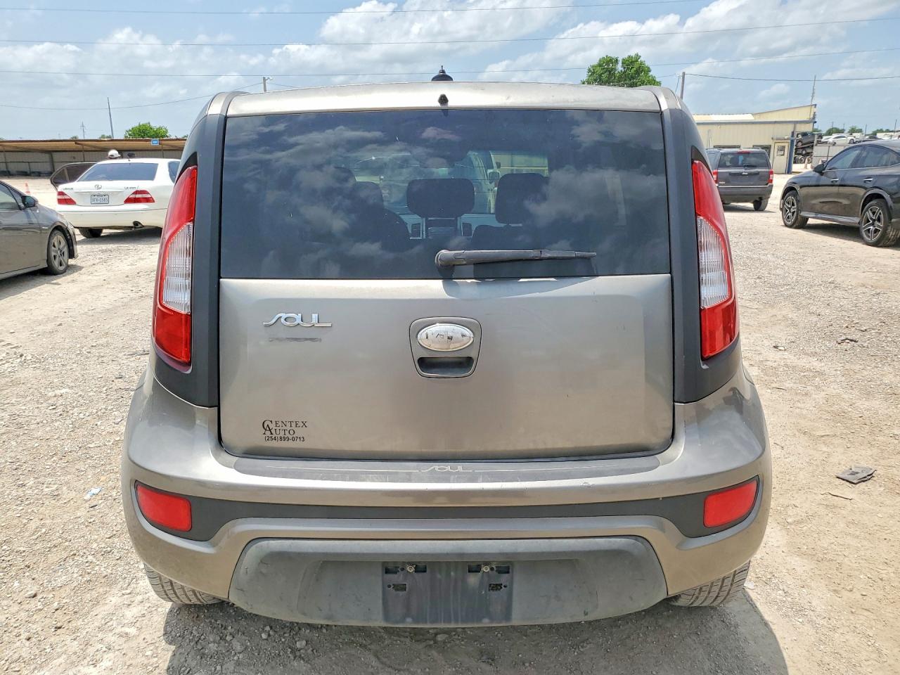 2013 Kia Soul Base Gray vin: KNDJT2A51D7620502