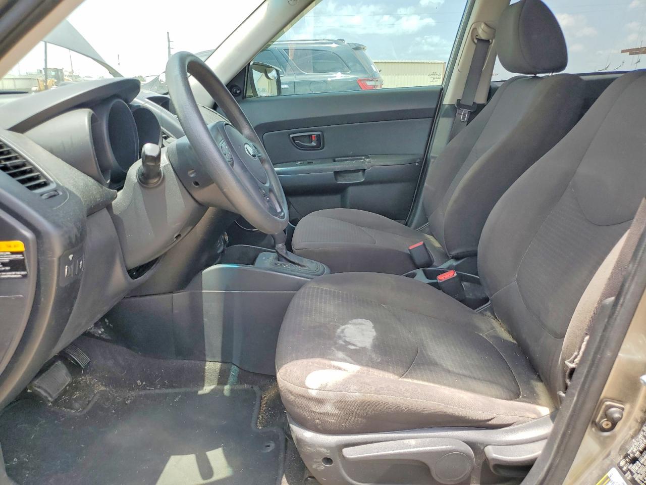 2013 Kia Soul Base Gray vin: KNDJT2A51D7620502