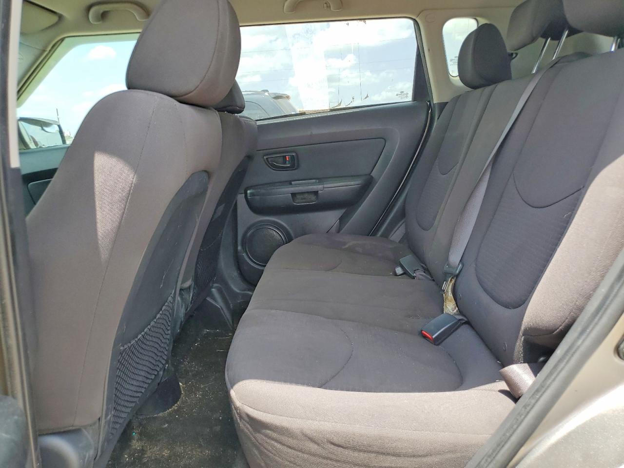 2013 Kia Soul Base Gray vin: KNDJT2A51D7620502