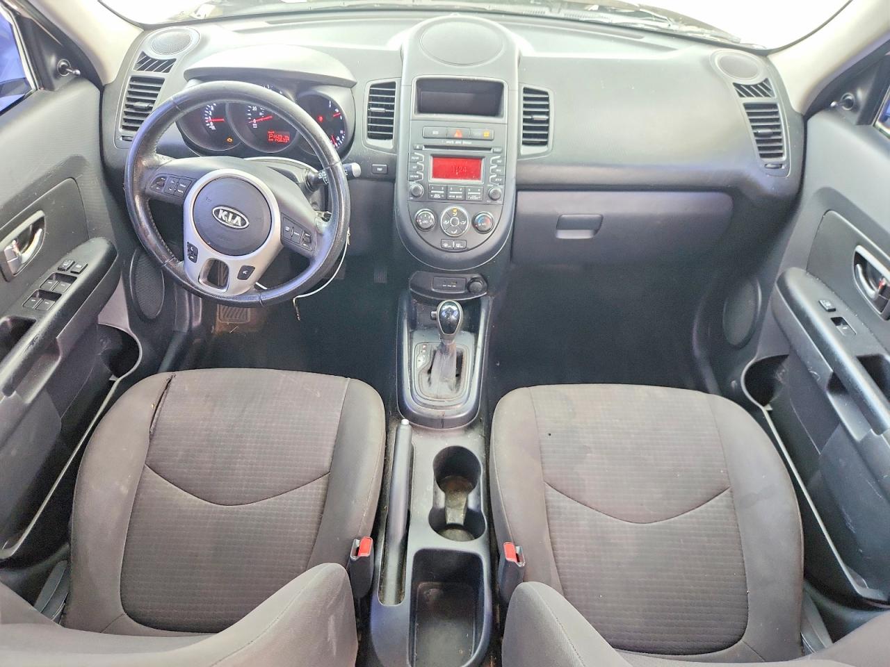 2013 Kia Soul Base White vin: KNDJT2A51D7759285