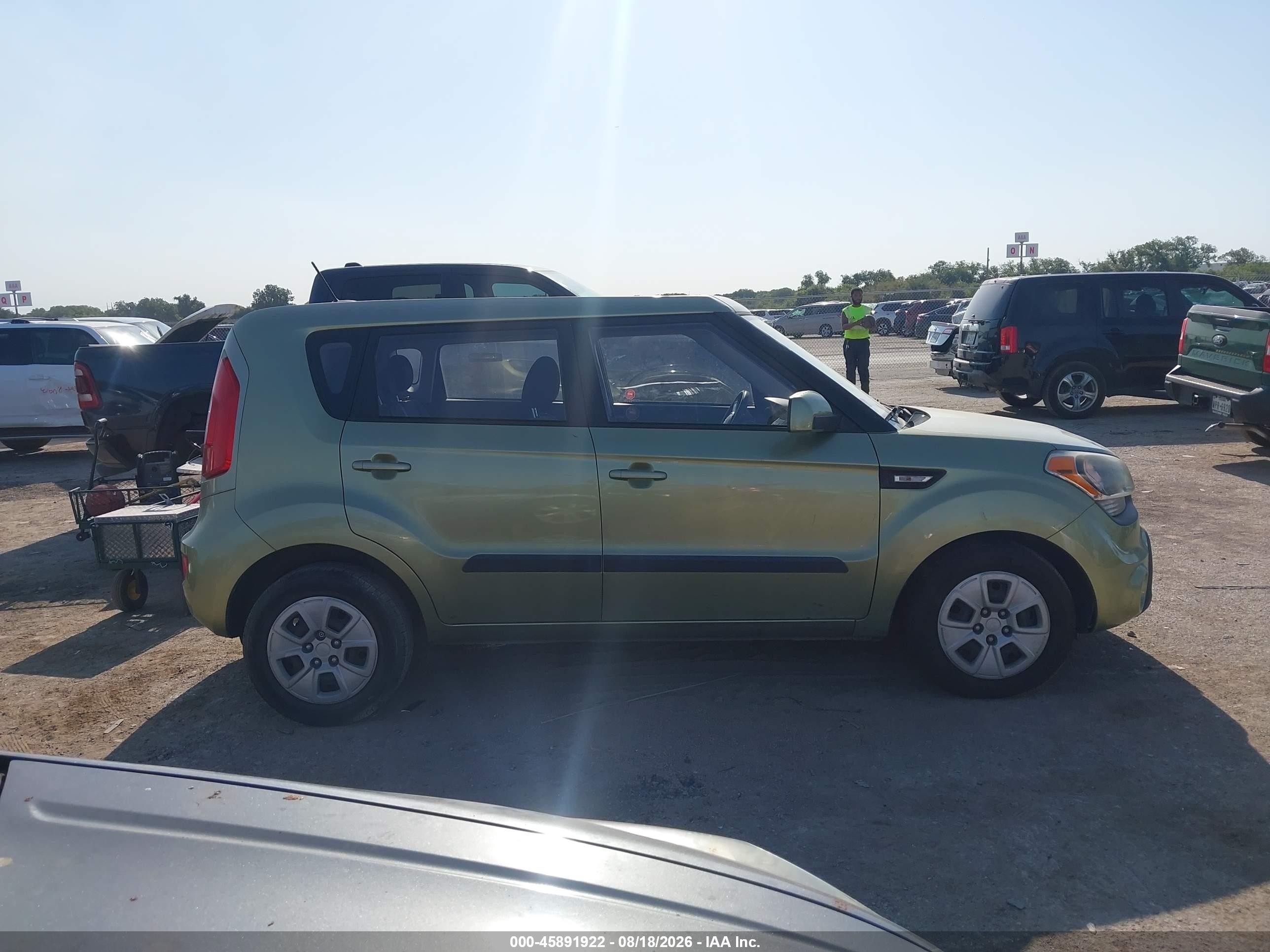 2012 Kia Soul   Green vin: KNDJT2A52C7376387