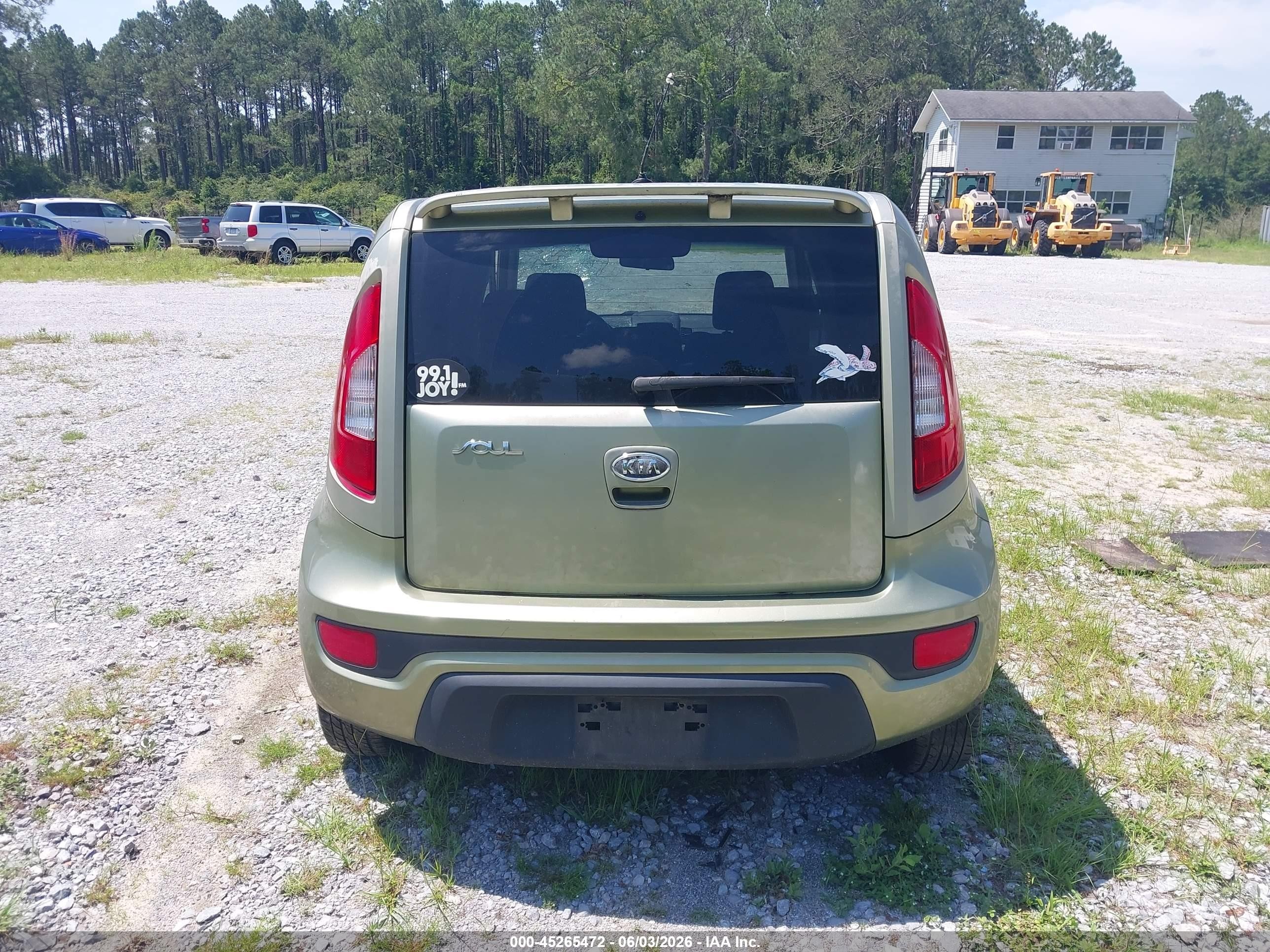 2012 Kia Soul   Green vin: KNDJT2A52C7454392