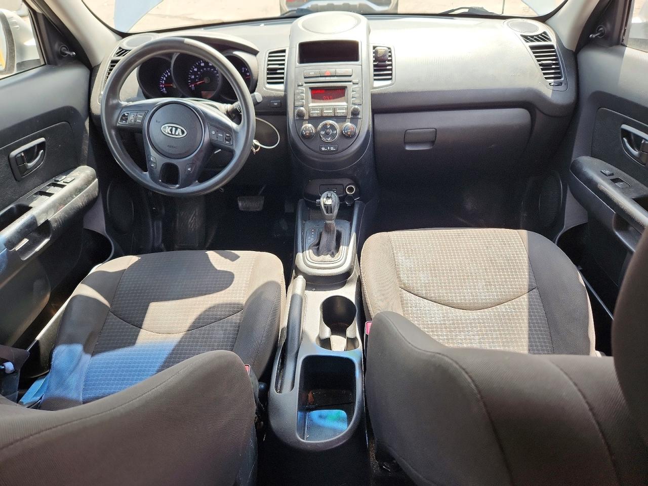 2012 Kia Soul Base Серый vin: KNDJT2A52C7475128