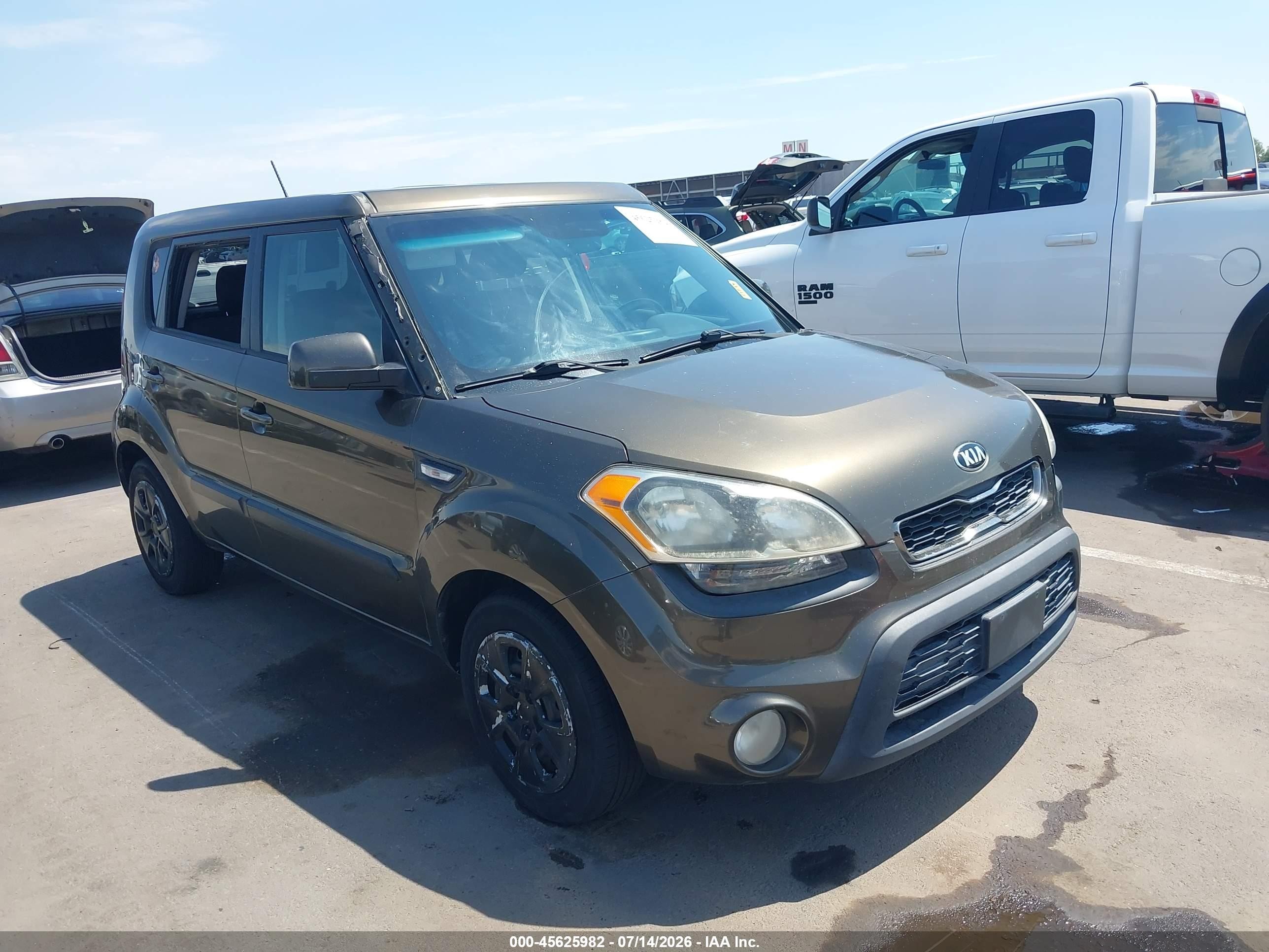 2013 Kia Soul   Green vin: KNDJT2A52D7492061