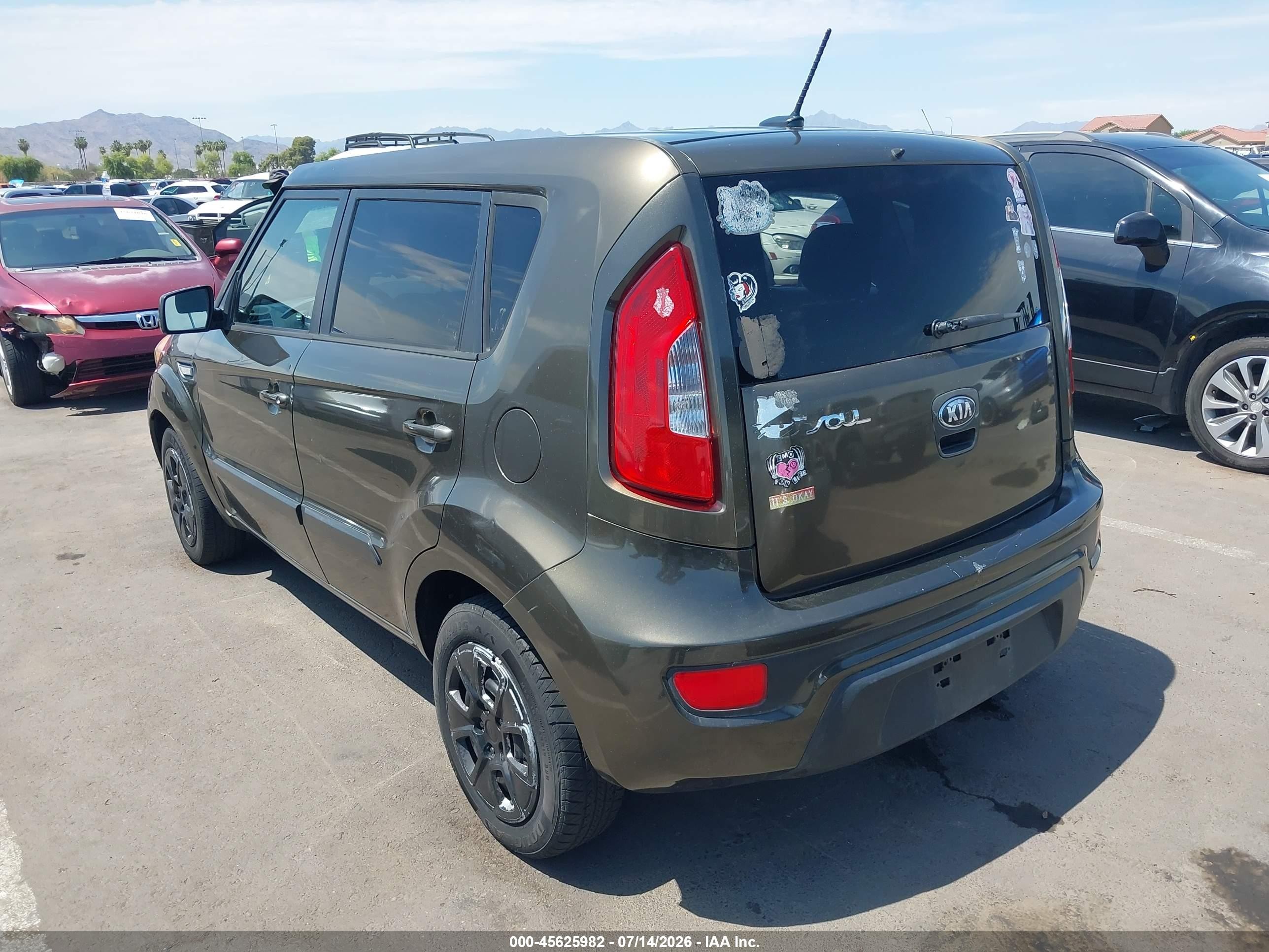 2013 Kia Soul   Green vin: KNDJT2A52D7492061