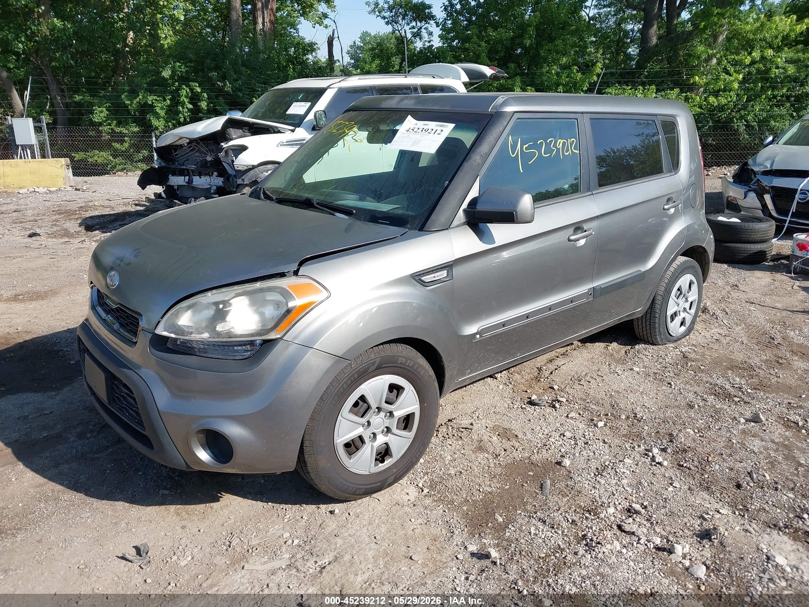 2013 Kia Soul   Gray vin: KNDJT2A52D7492464