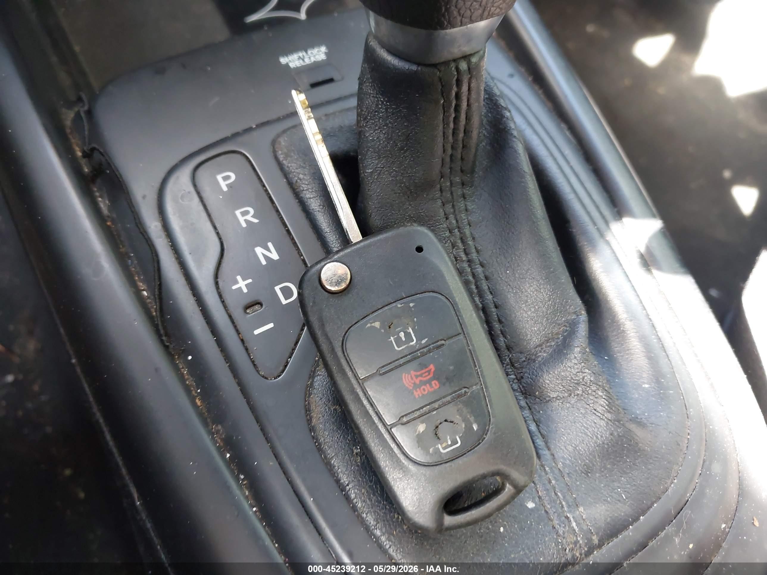 2013 Kia Soul   Gray vin: KNDJT2A52D7492464
