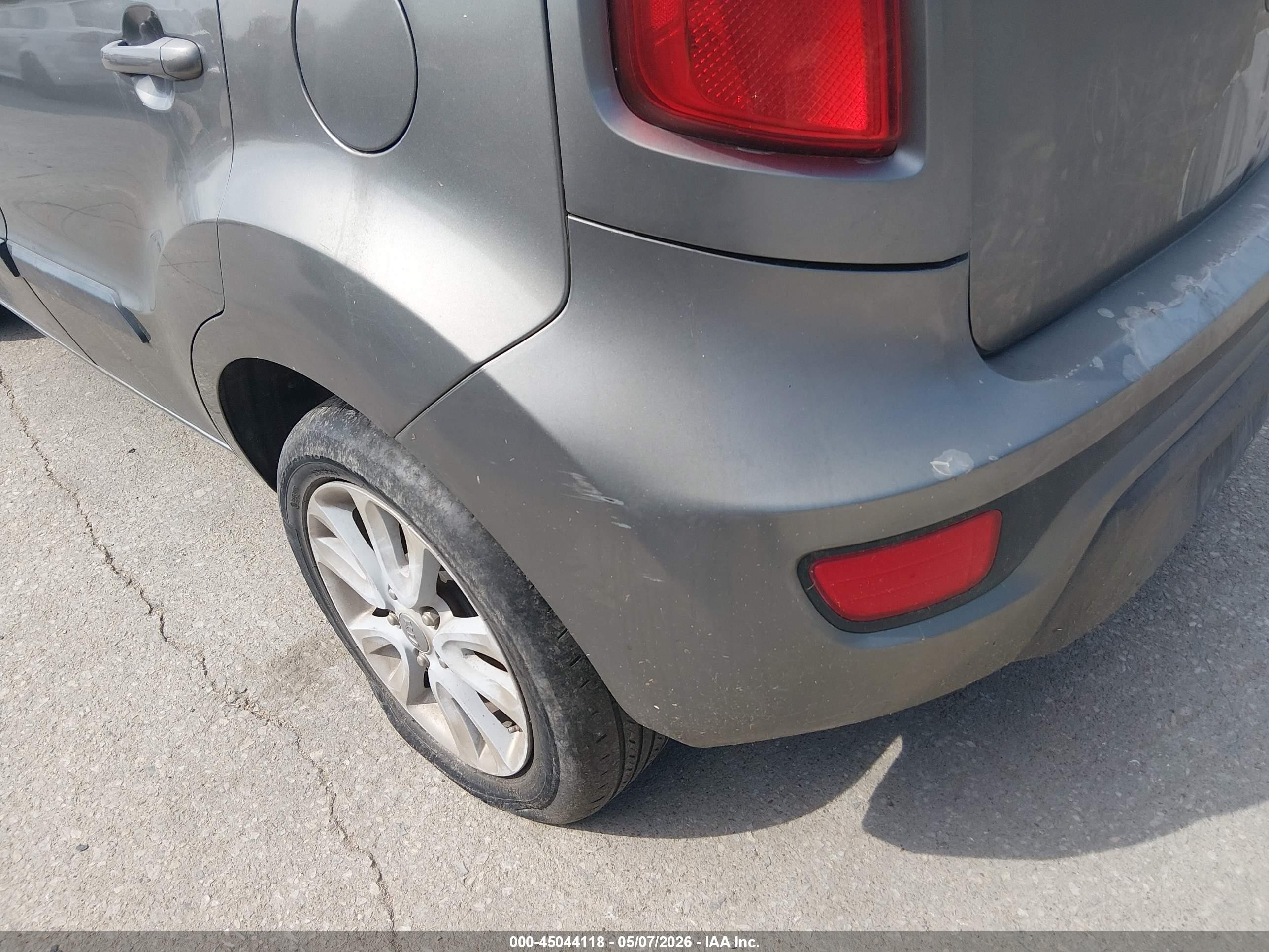 2013 Kia Soul   Gray vin: KNDJT2A52D7539847