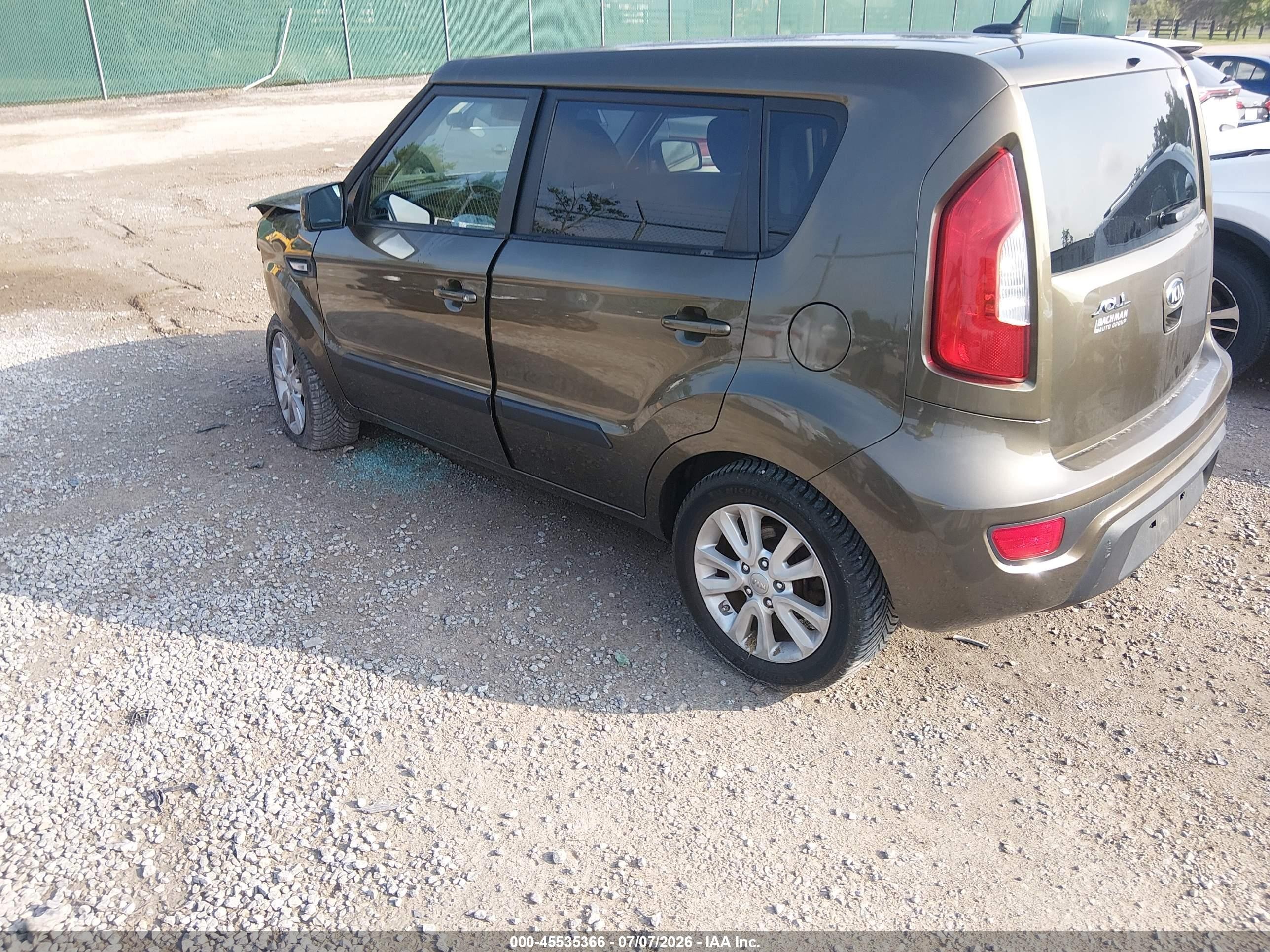 2013 Kia Soul   Green vin: KNDJT2A52D7550699