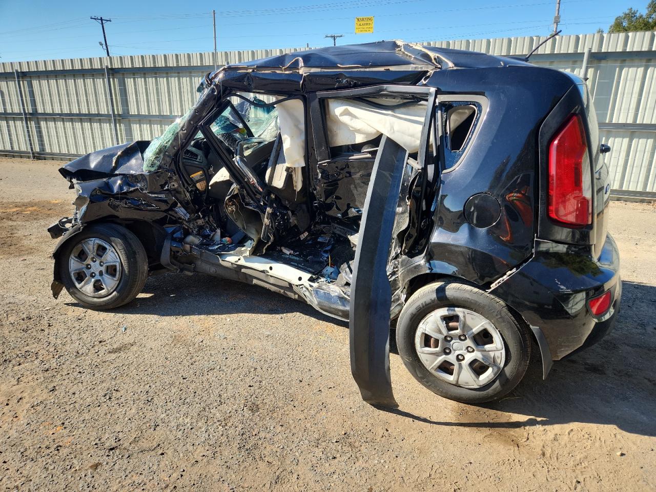 2013 Kia Soul Base Black vin: KNDJT2A52D7617799