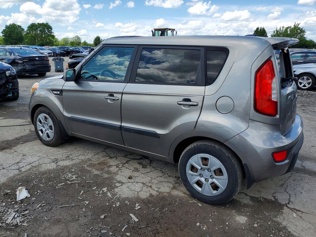 2013 Kia Soul Base Бежевый vin: KNDJT2A52D7624011