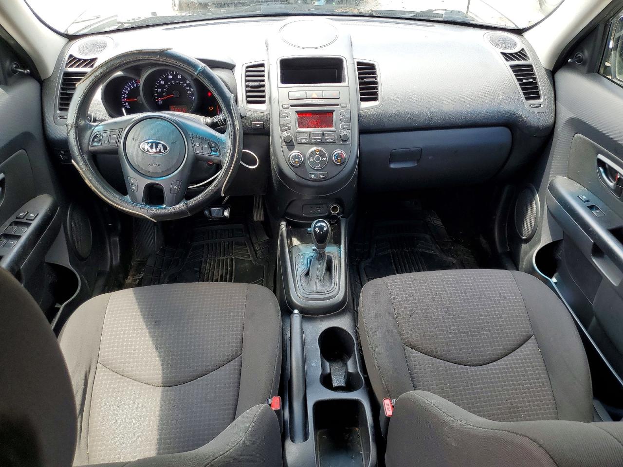 2013 Kia Soul Base Бежевый vin: KNDJT2A52D7624011