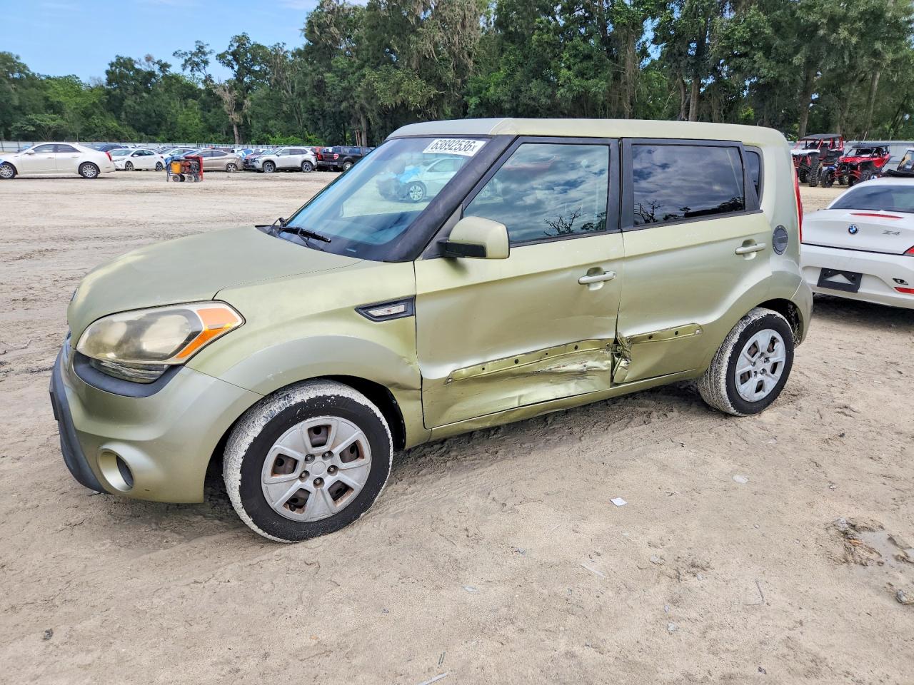 2013 Kia Soul Base Green vin: KNDJT2A52D7627040