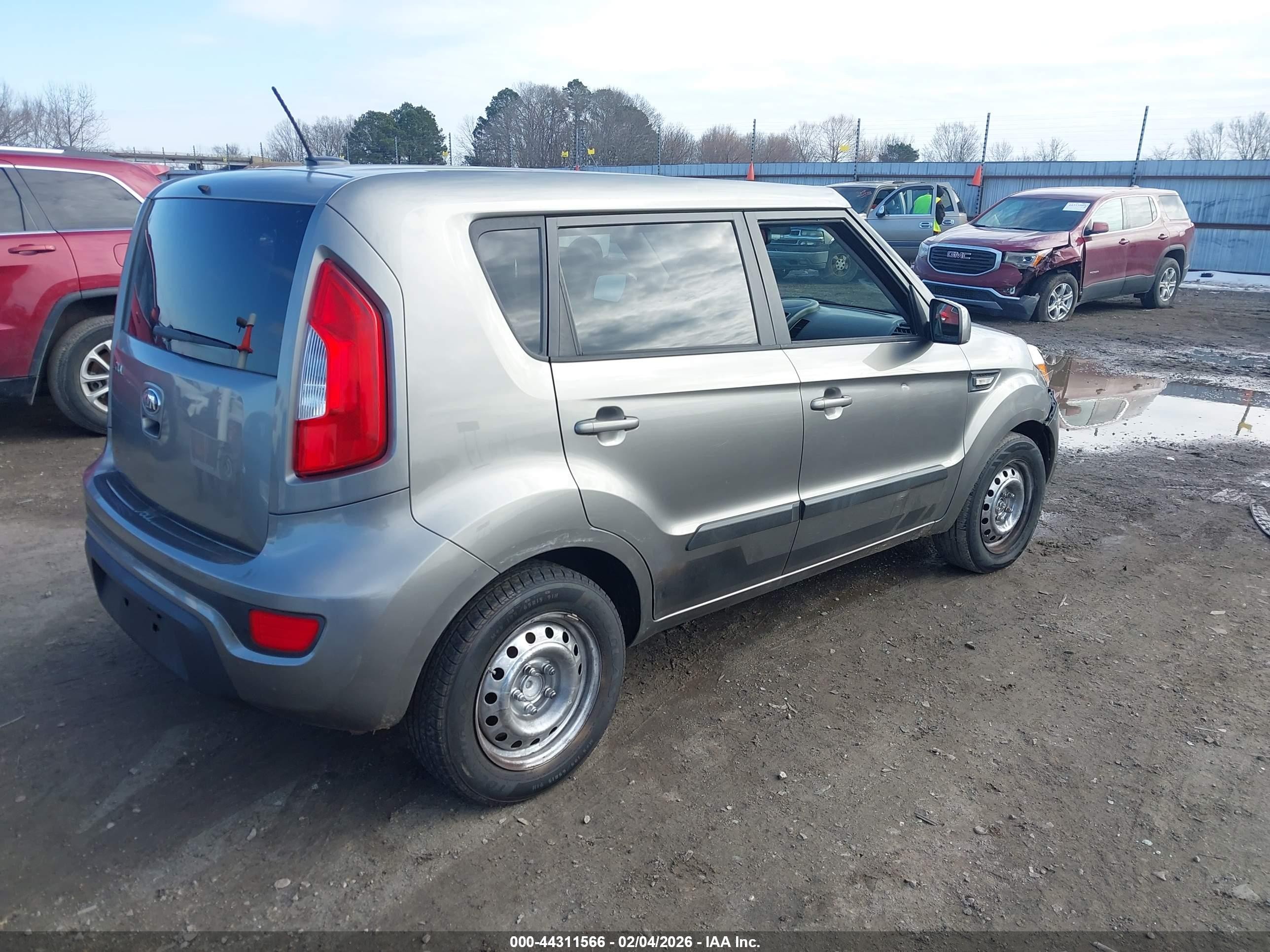 2013 Kia Soul   Gray vin: KNDJT2A52D7627474
