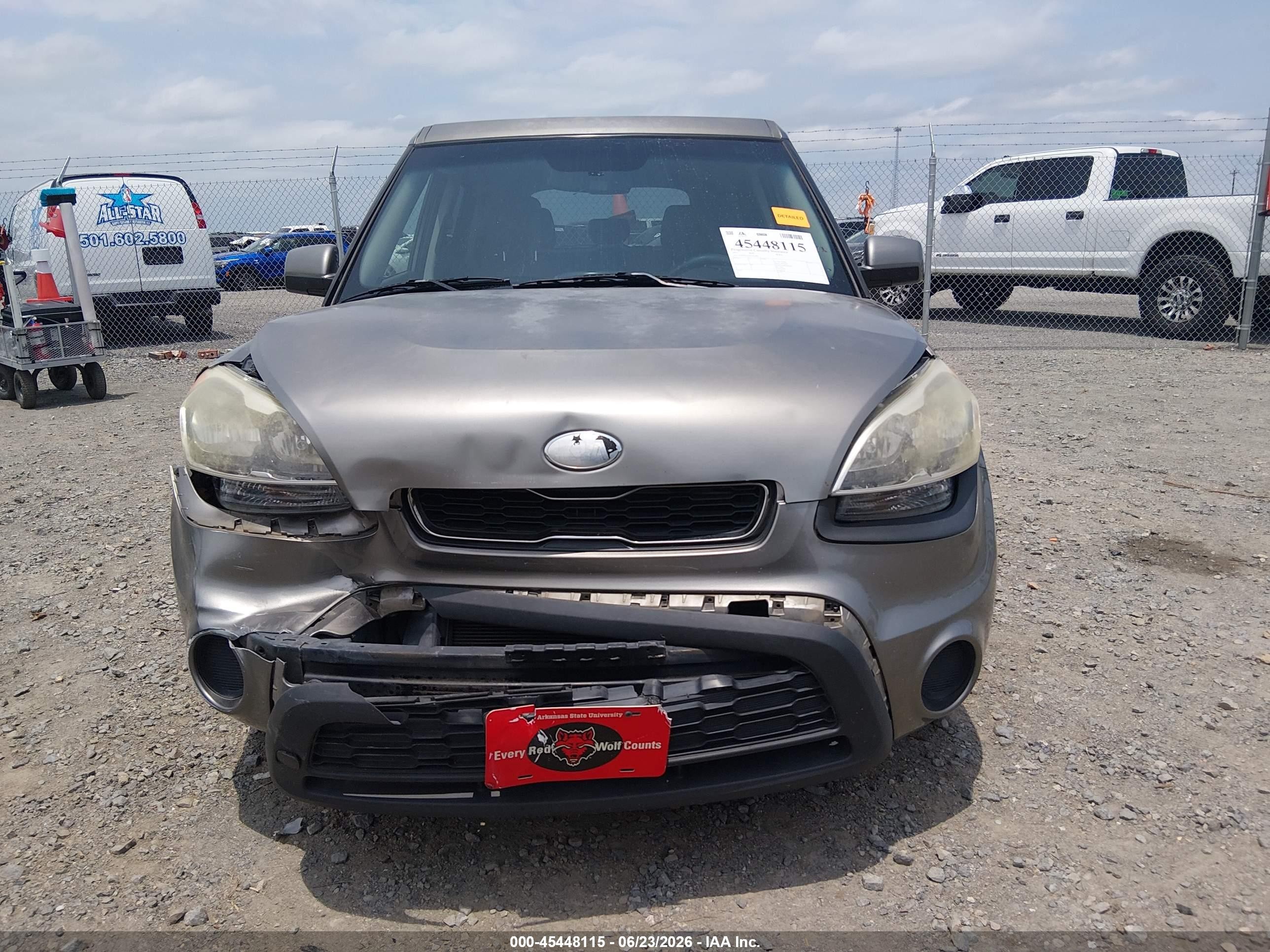 2013 Kia Soul   Silver vin: KNDJT2A52D7633095