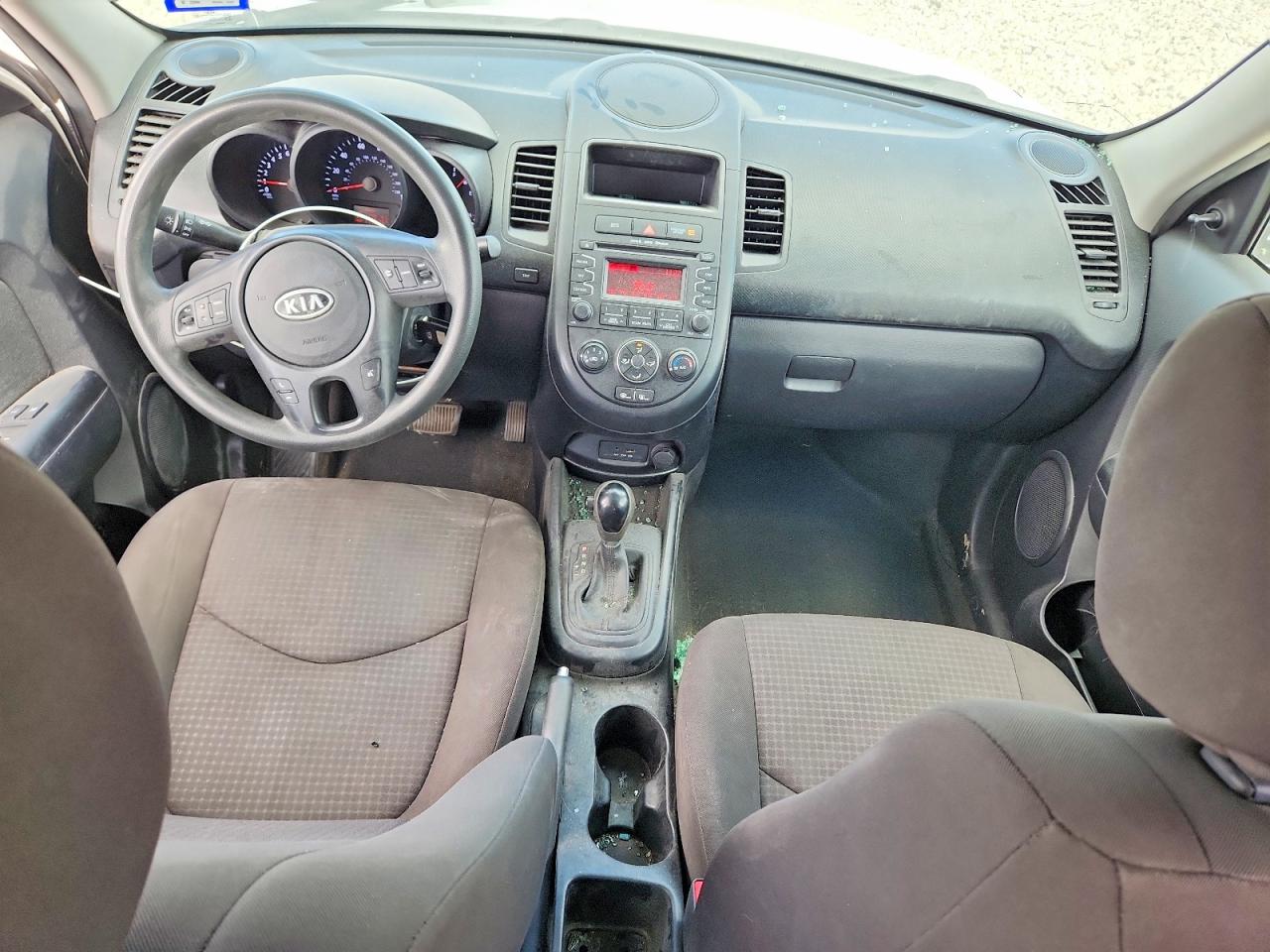 2012 Kia Soul Base Белый vin: KNDJT2A53C7358237