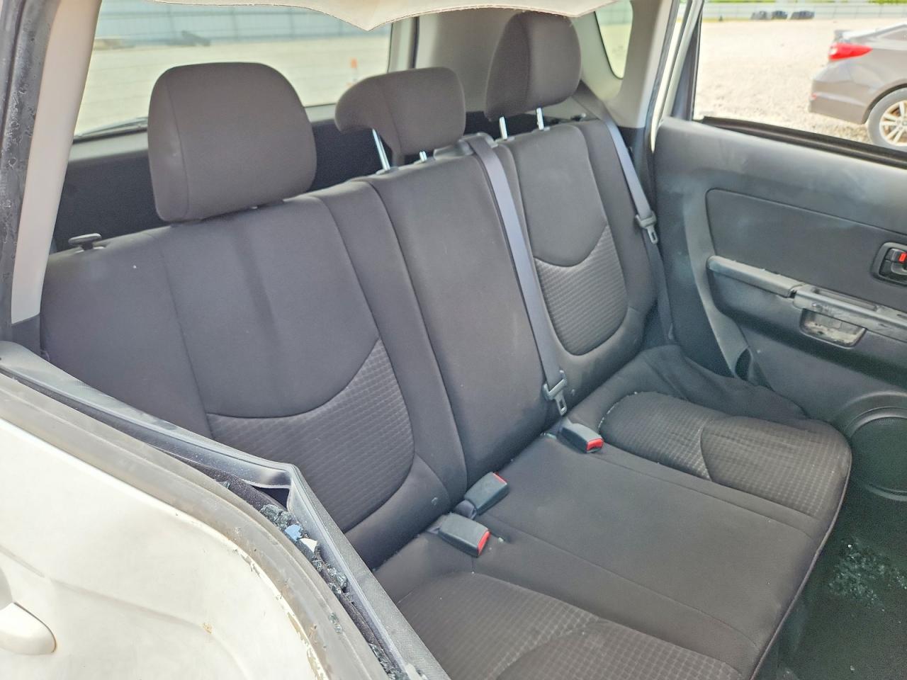 2012 Kia Soul Base Белый vin: KNDJT2A53C7358237