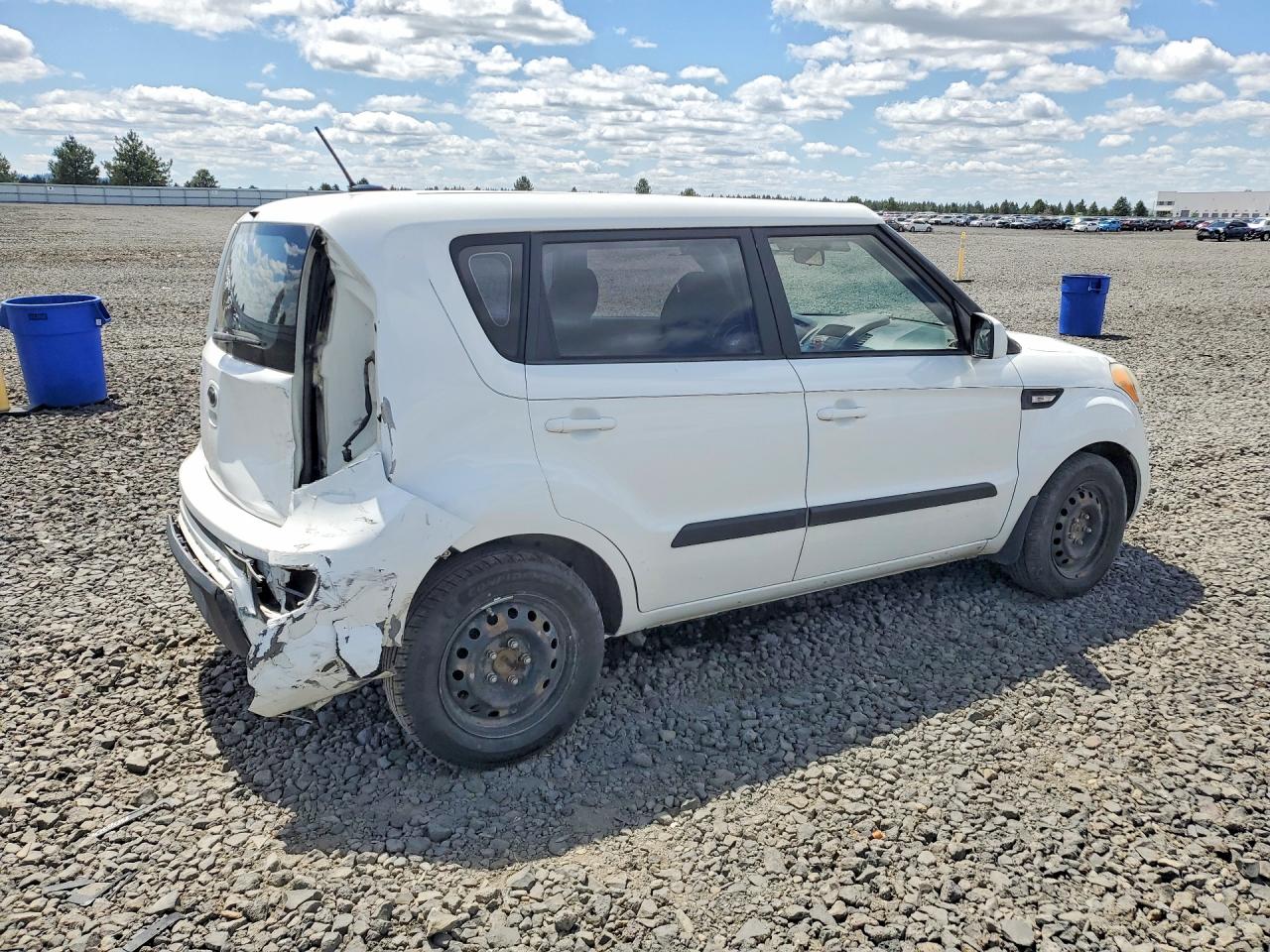 2012 Kia Soul Base White vin: KNDJT2A53C7436922