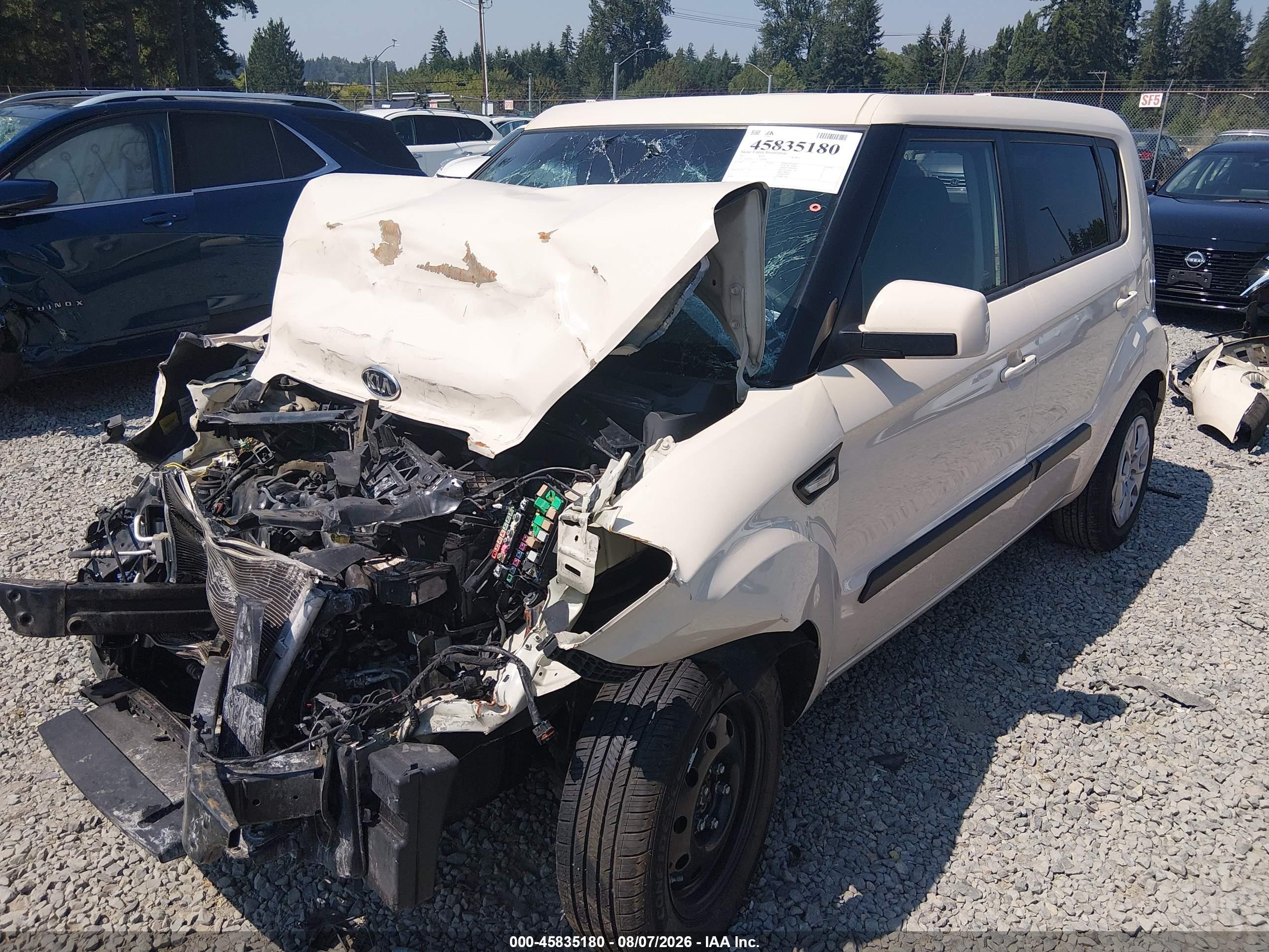 2012 Kia Soul   Cream vin: KNDJT2A53C7448861