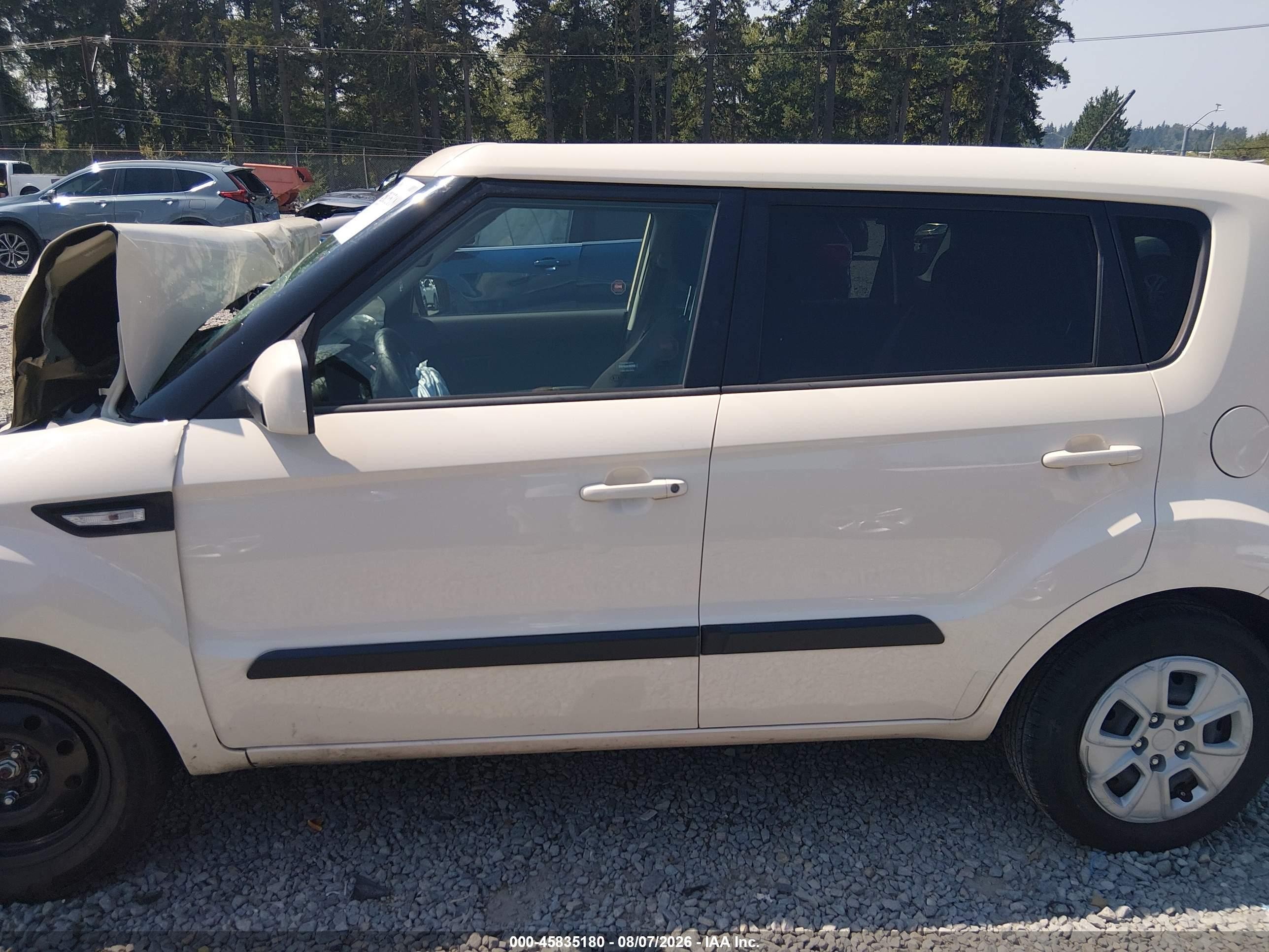 2012 Kia Soul   Cream vin: KNDJT2A53C7448861