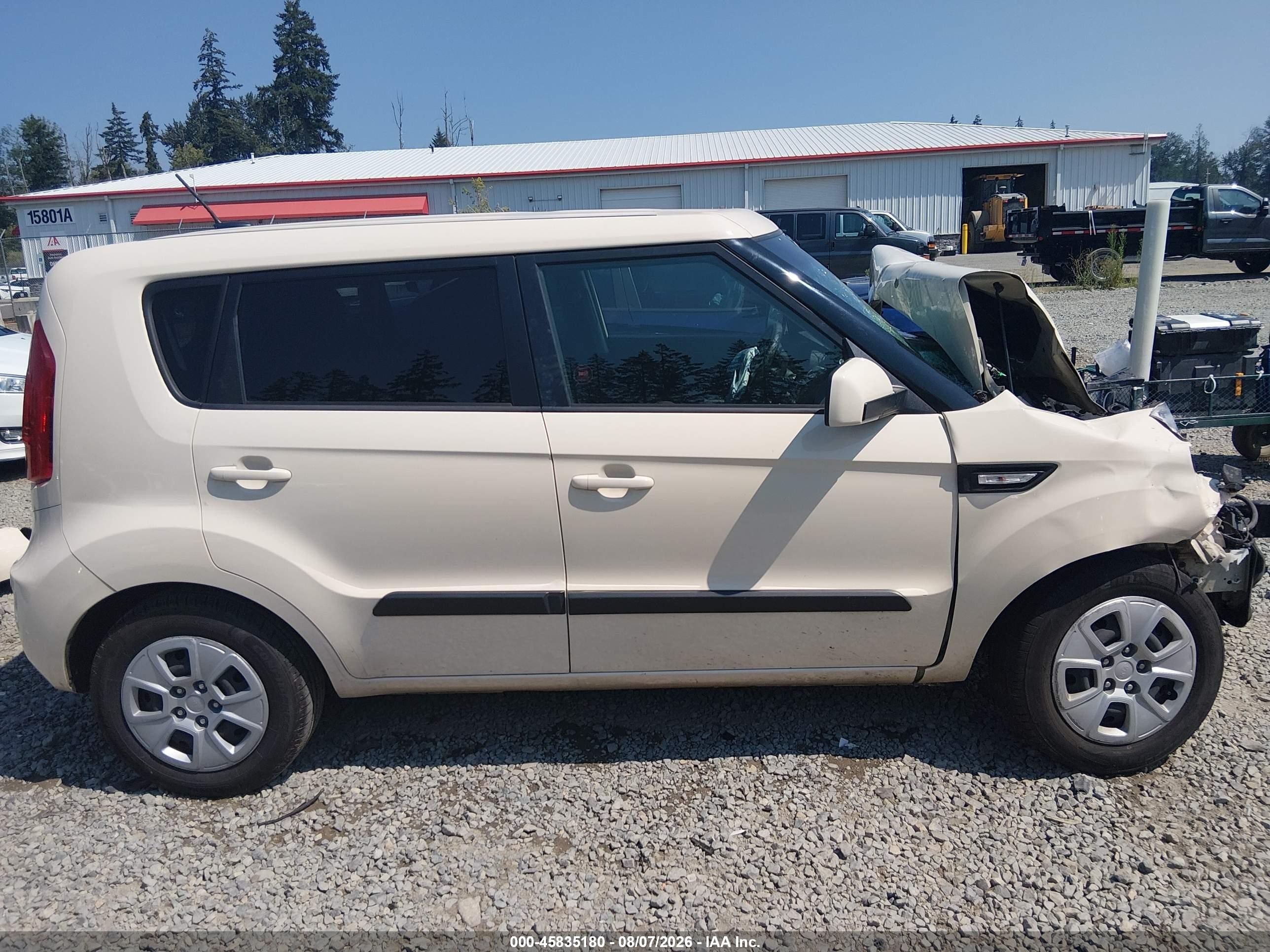 2012 Kia Soul   Cream vin: KNDJT2A53C7448861
