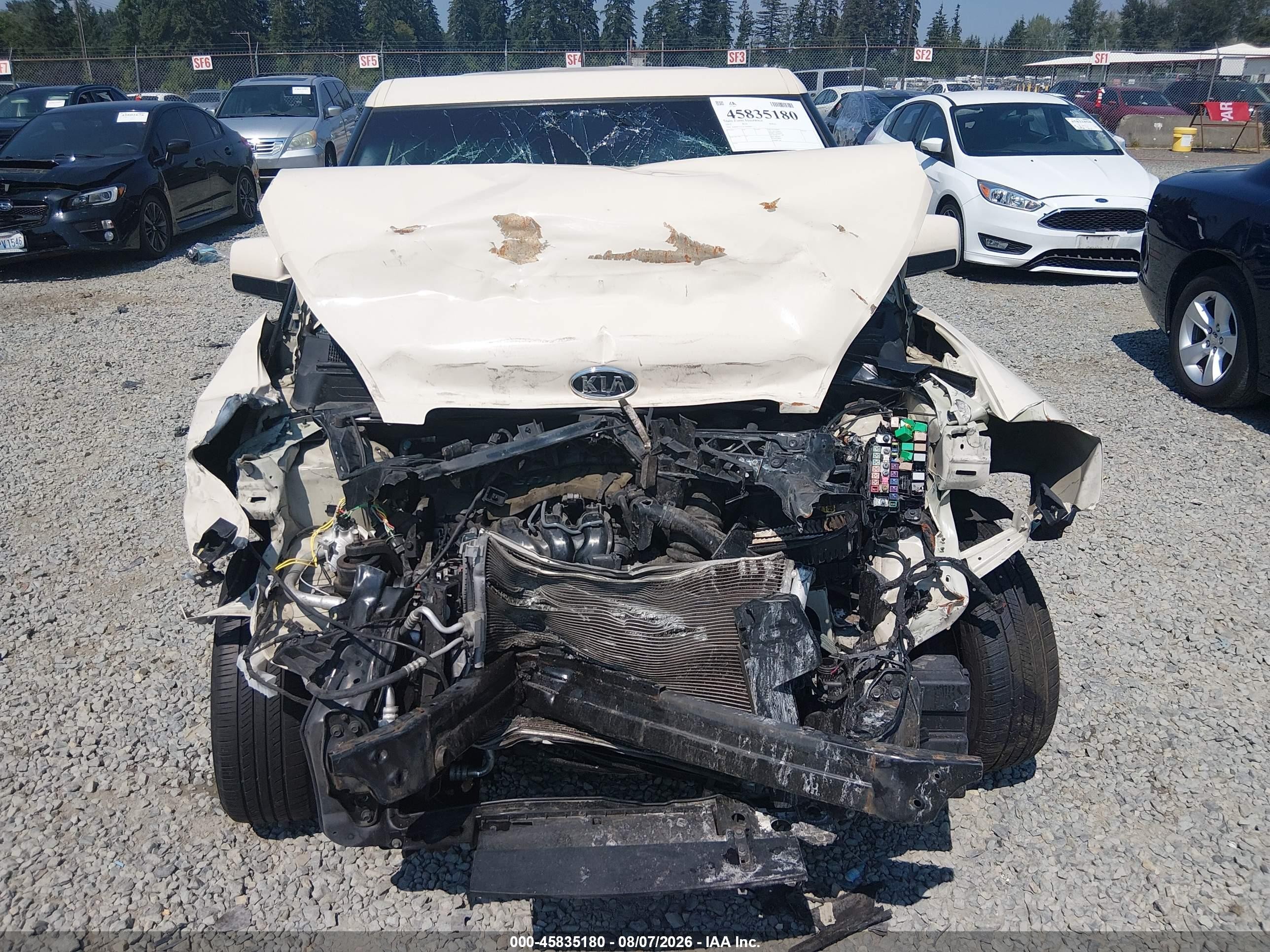 2012 Kia Soul   Cream vin: KNDJT2A53C7448861