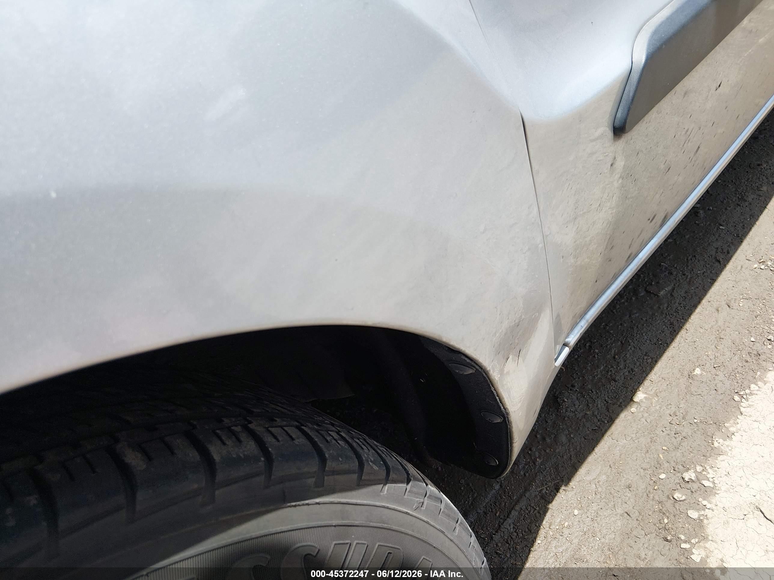 2012 Kia Soul Silver vin: KNDJT2A53C7465630