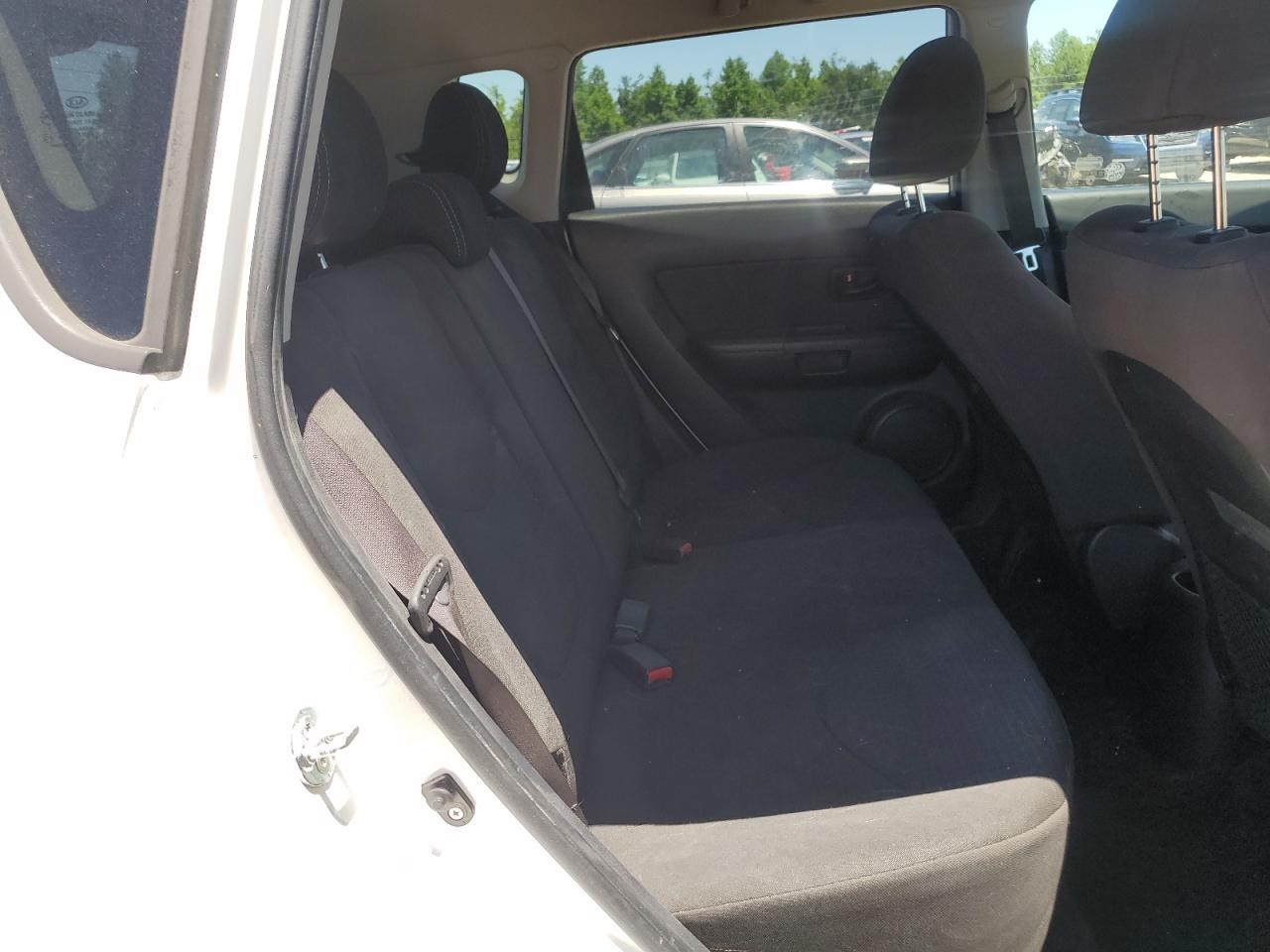 2012 Kia Soul  White vin: KNDJT2A53C7470424