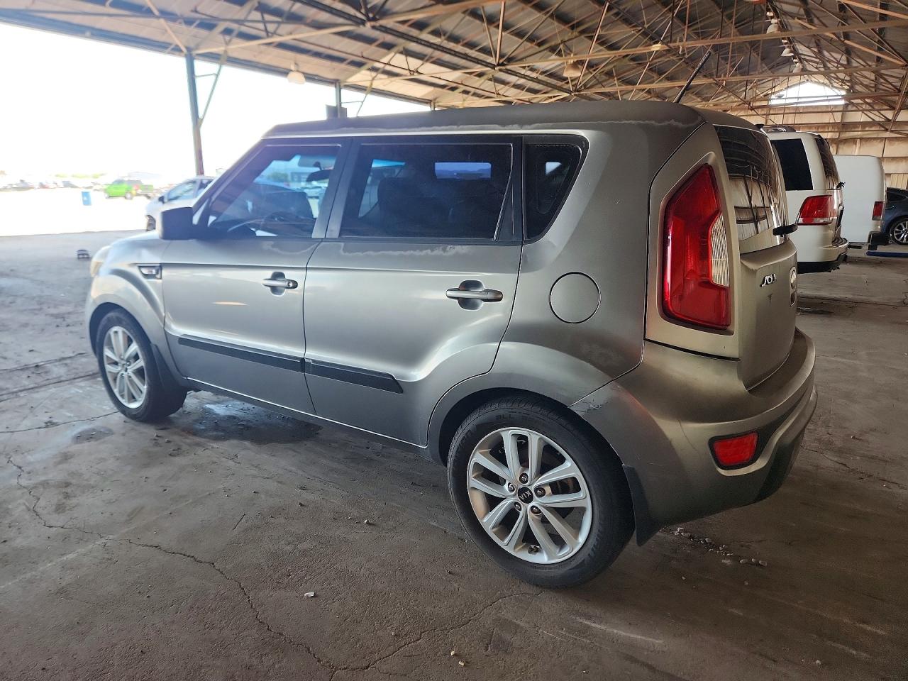 2013 Kia Soul Base Gray vin: KNDJT2A53D7580424